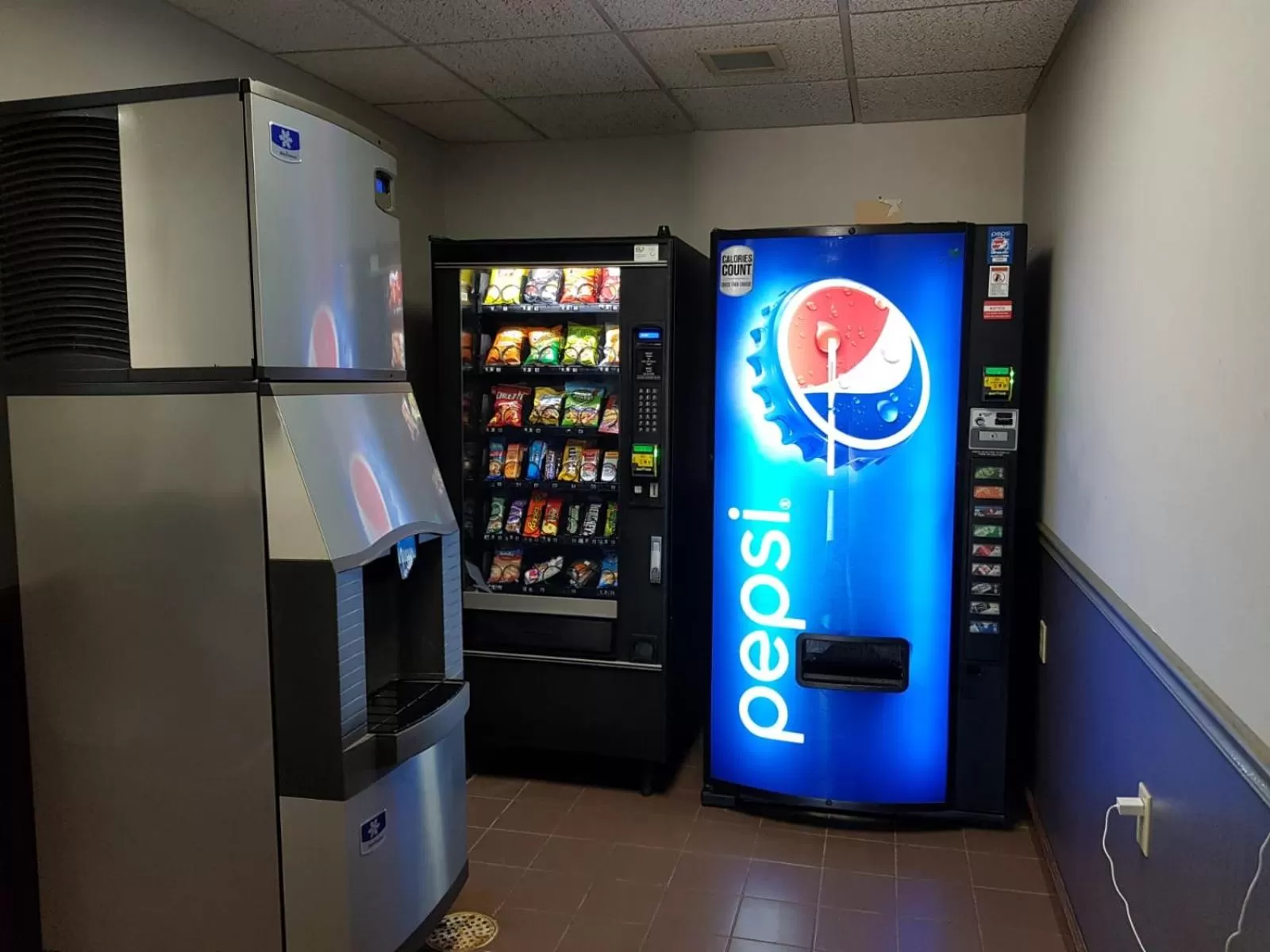 Food in Denison Inn & Suites