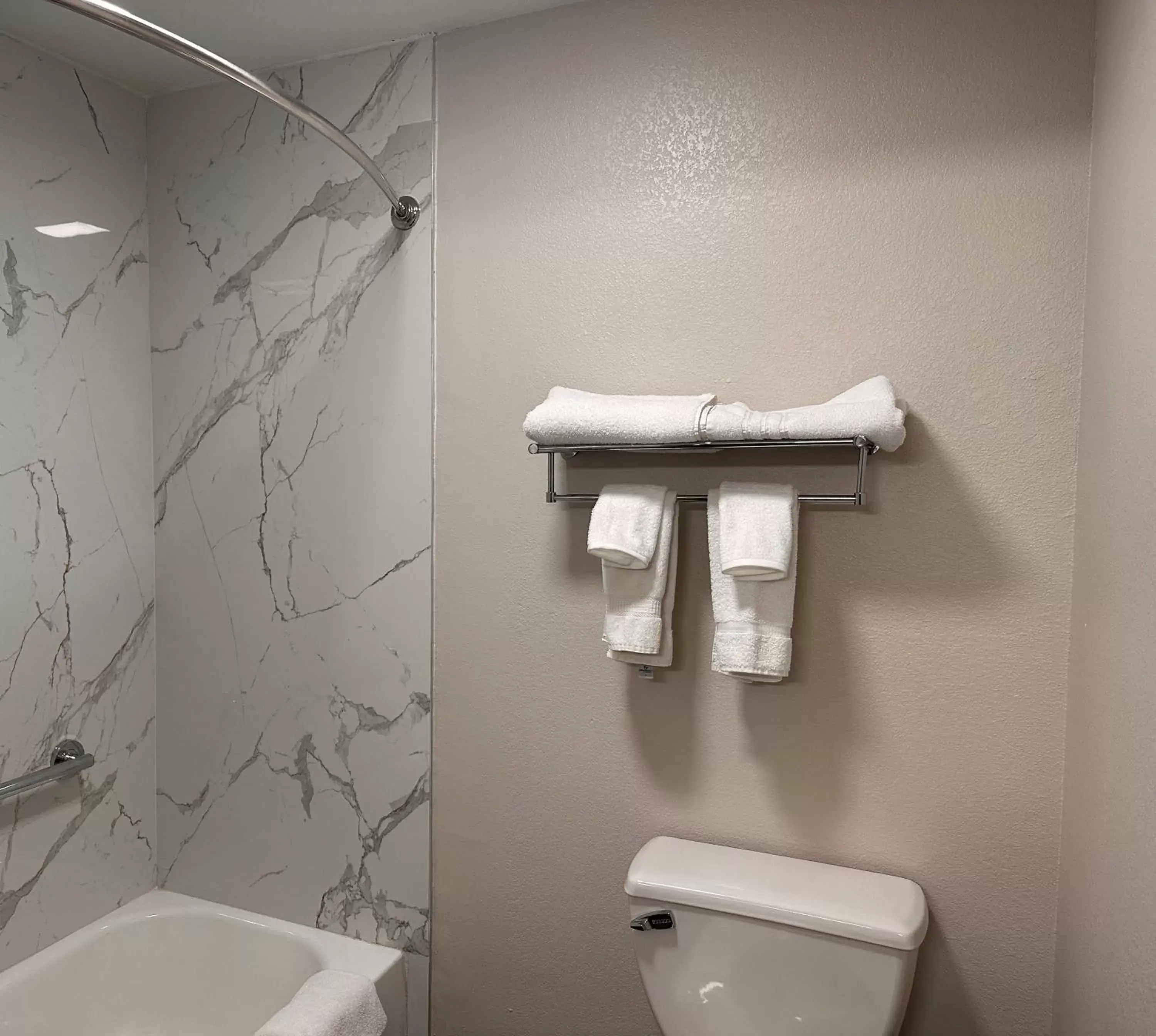 Suite with One King and One Queen Beds - Non-Smoking in Baymont by Wyndham Noblesville Suite with One King and One Queen Beds - Non-Smoking in Baymont by Wyndham Noblesville