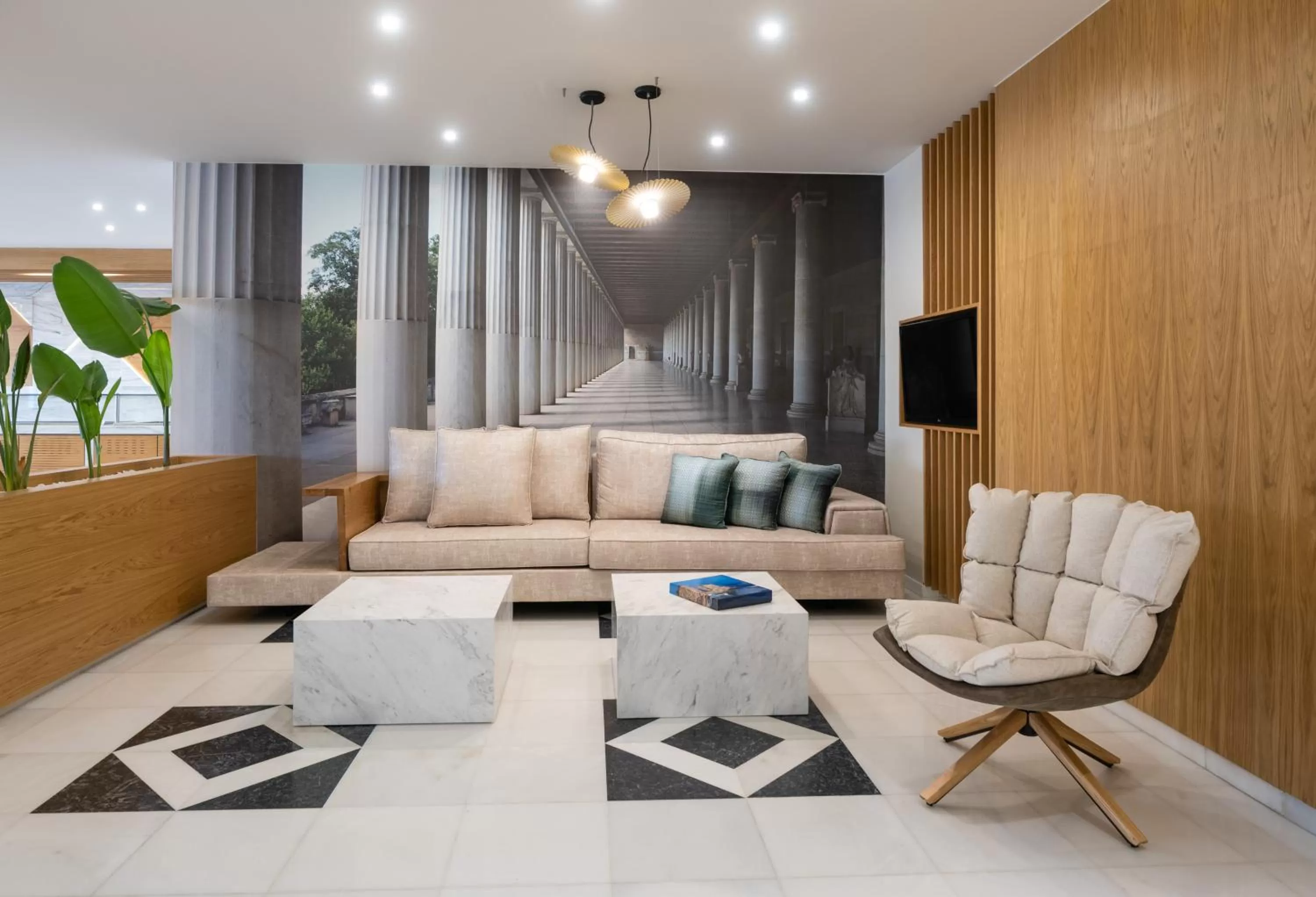 Communal lounge/ TV room in Elounda Akti Olous (Adults Only)