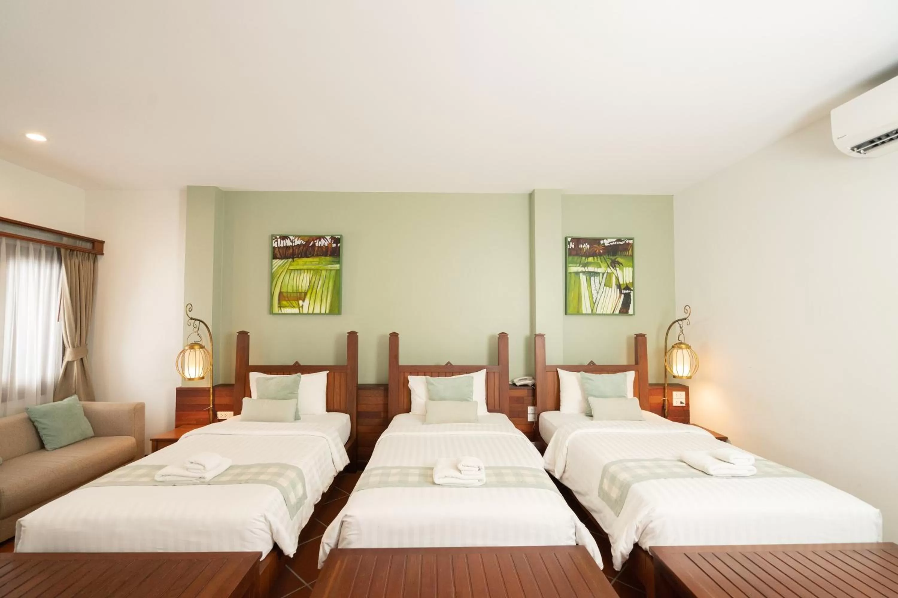 Bed in Villa Sanpakoi