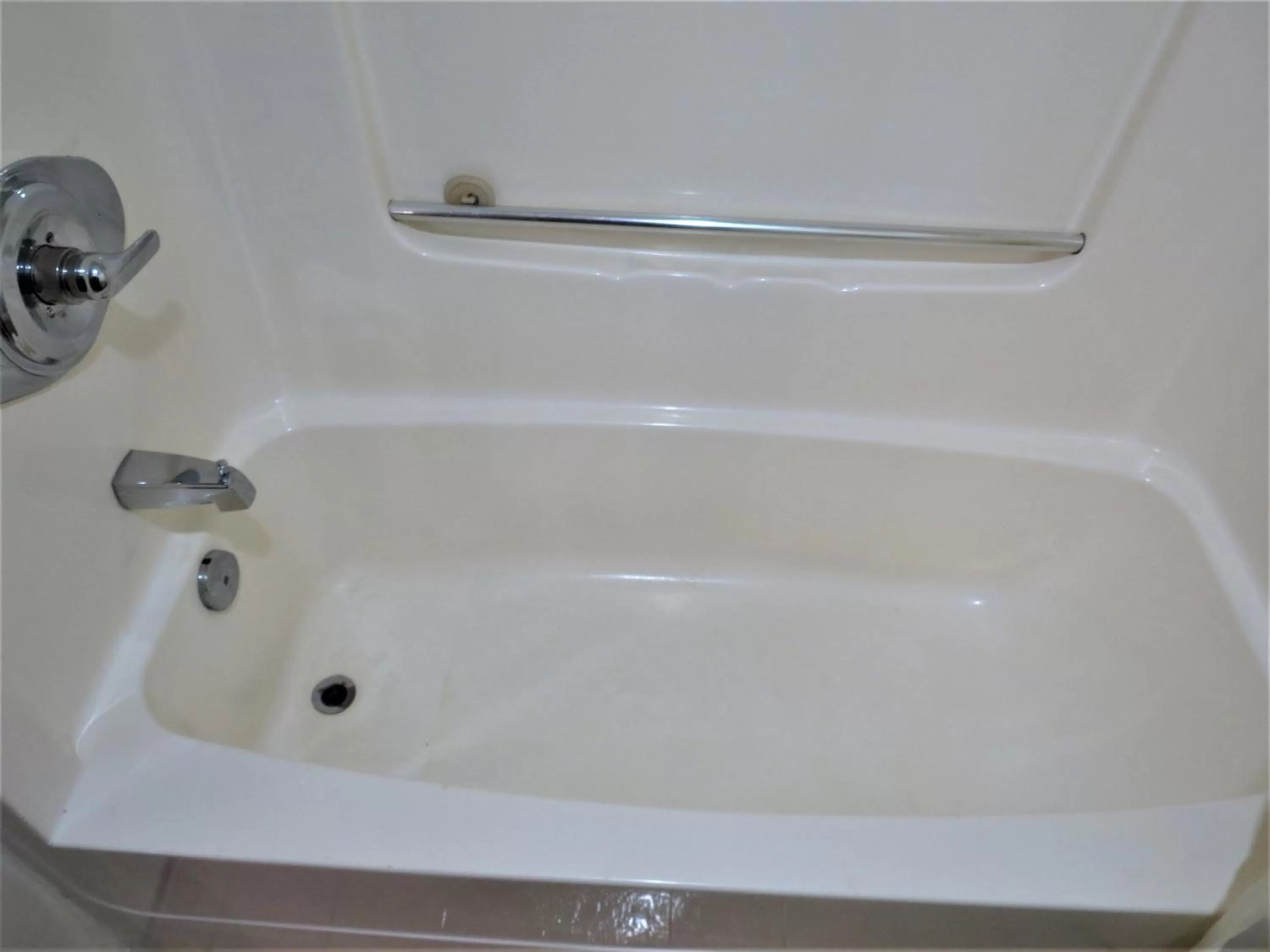 Shower in RANCHLAND Inn