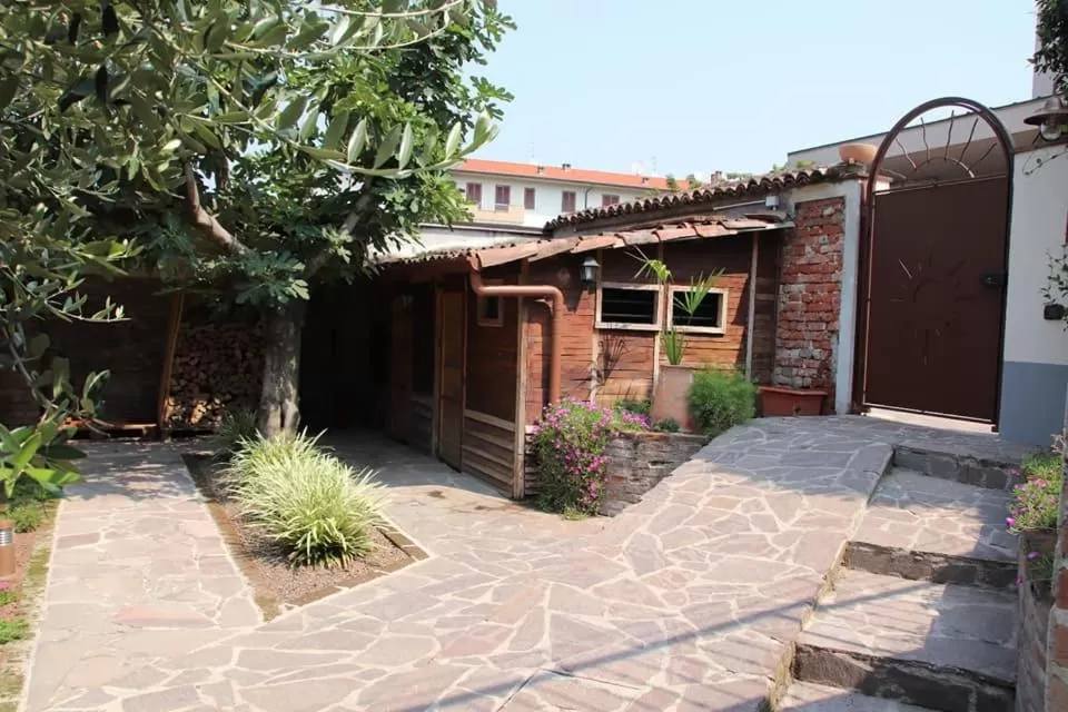 Bed & Breakfast 1906