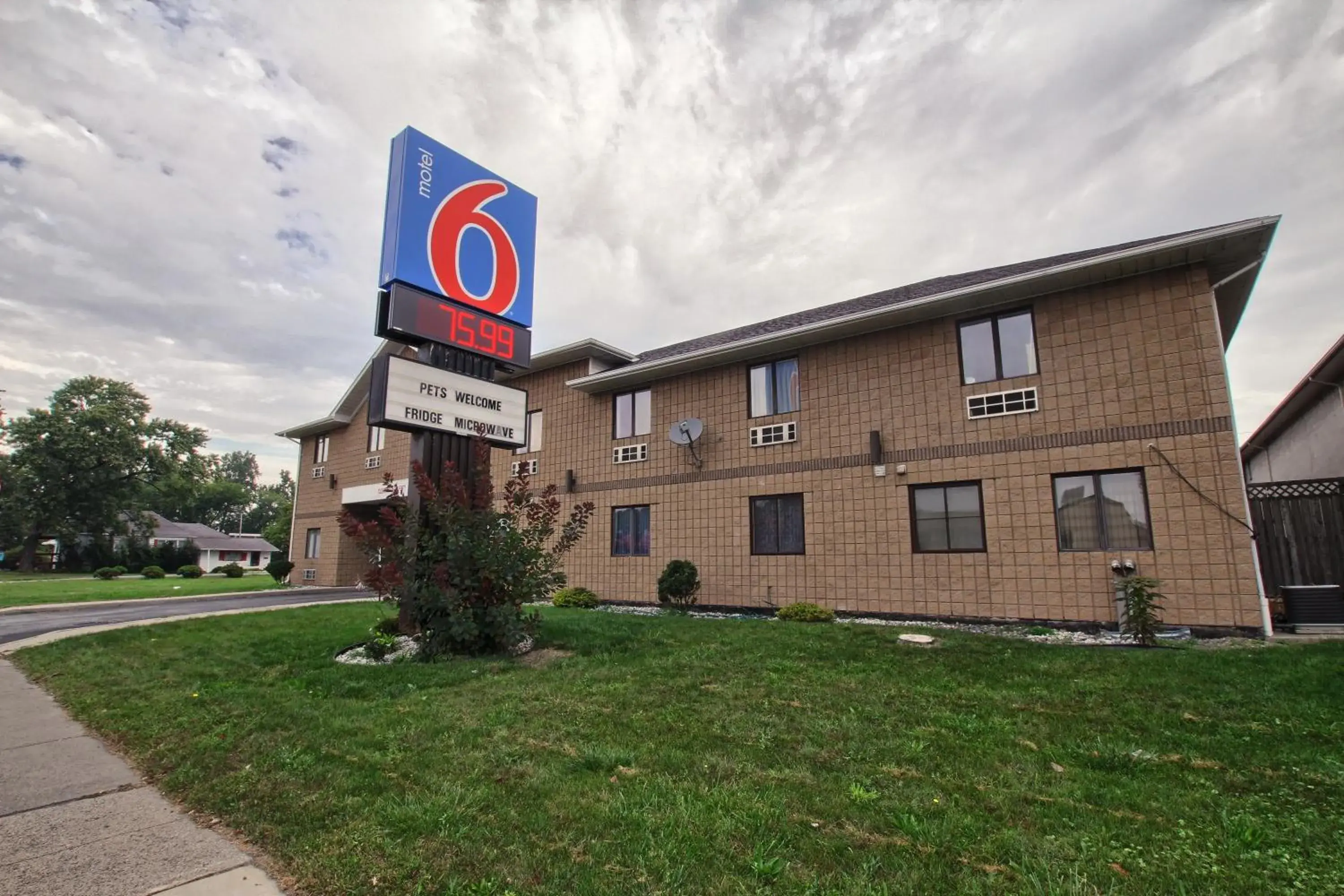 Motel 6-Windsor, ON Motel 6-Windsor, ON