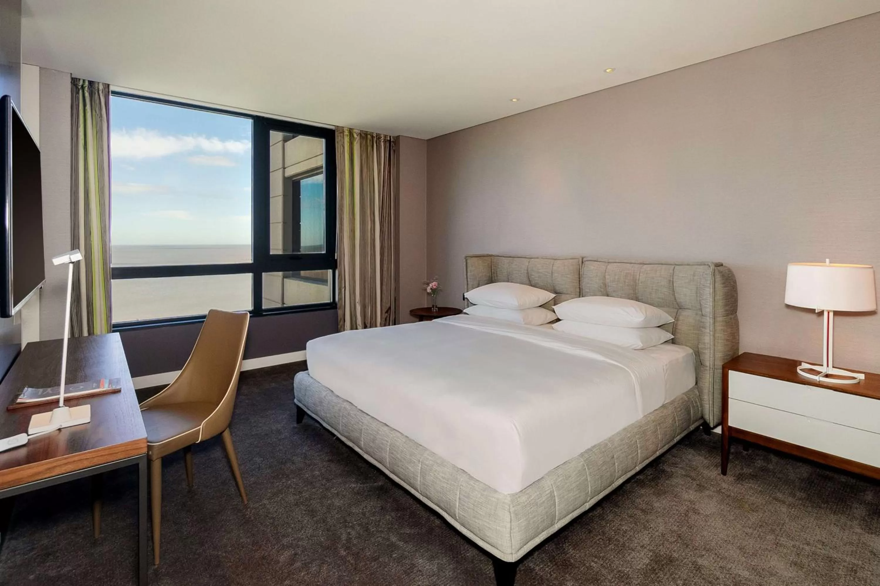 Photo of the whole room, Bed in Hyatt Centric Montevideo