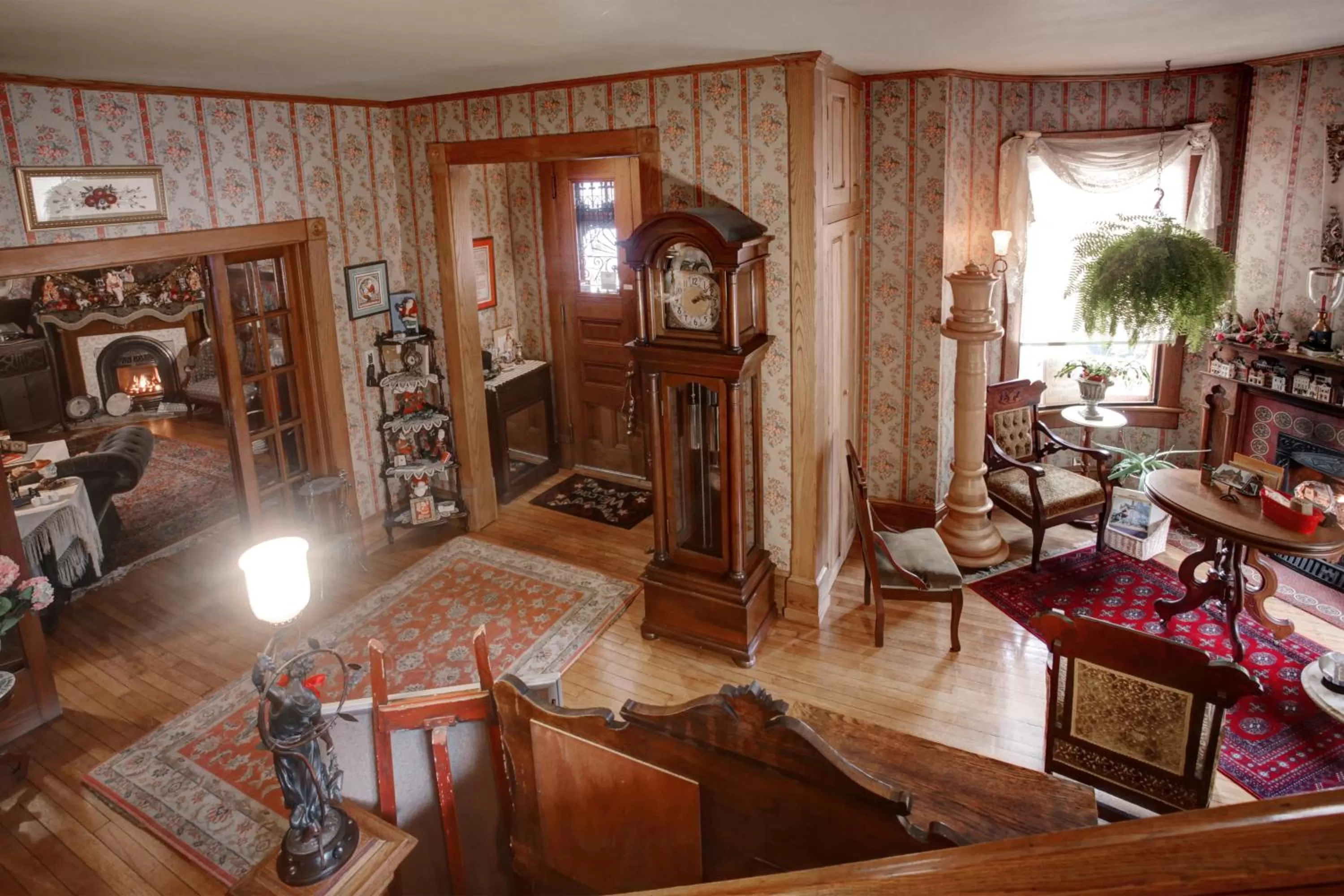 Lobby or reception in The Queen, A Victorian Bed & Breakfast