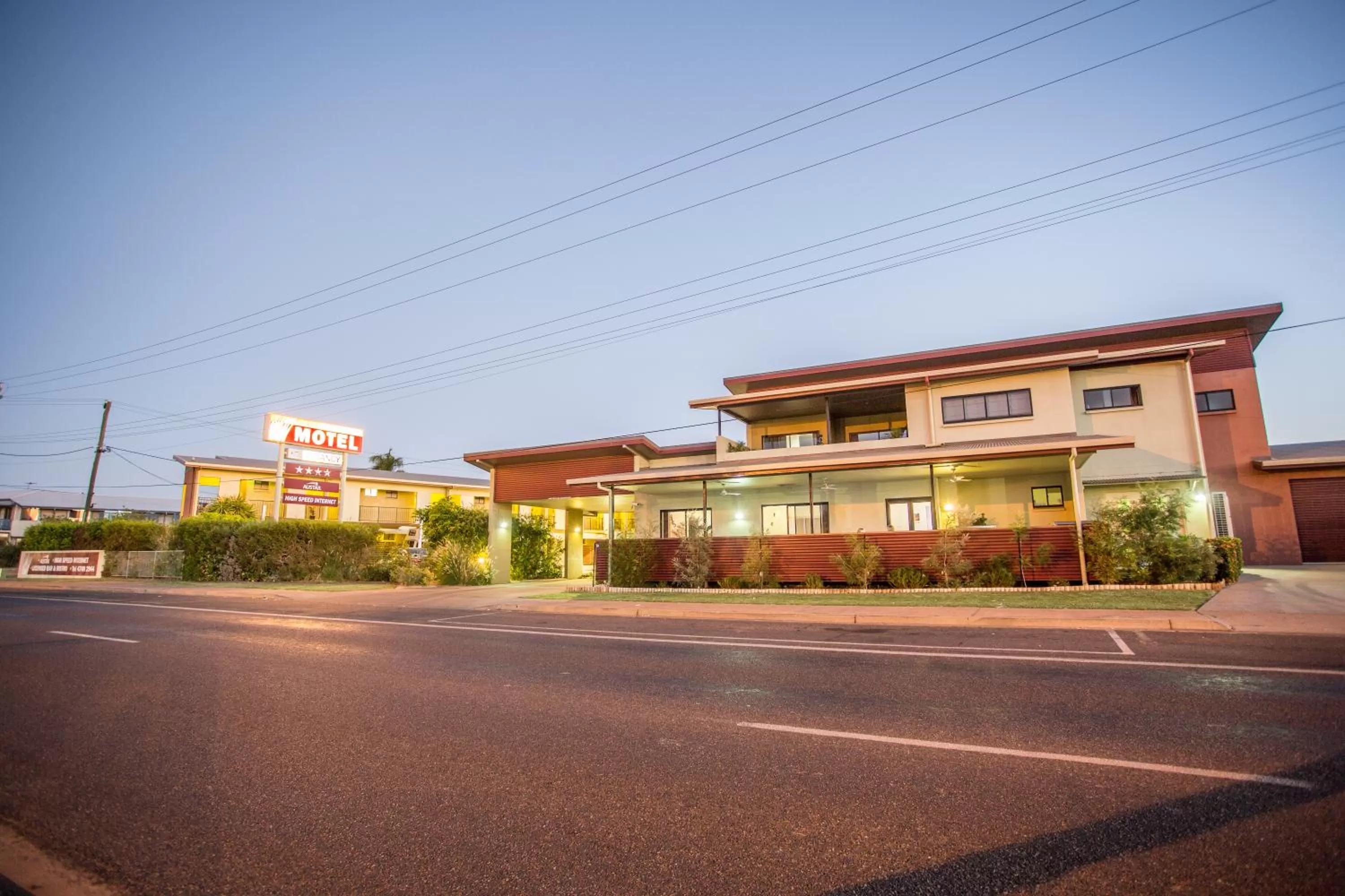 Facade/entrance in Spinifex Motel and Serviced Apartments