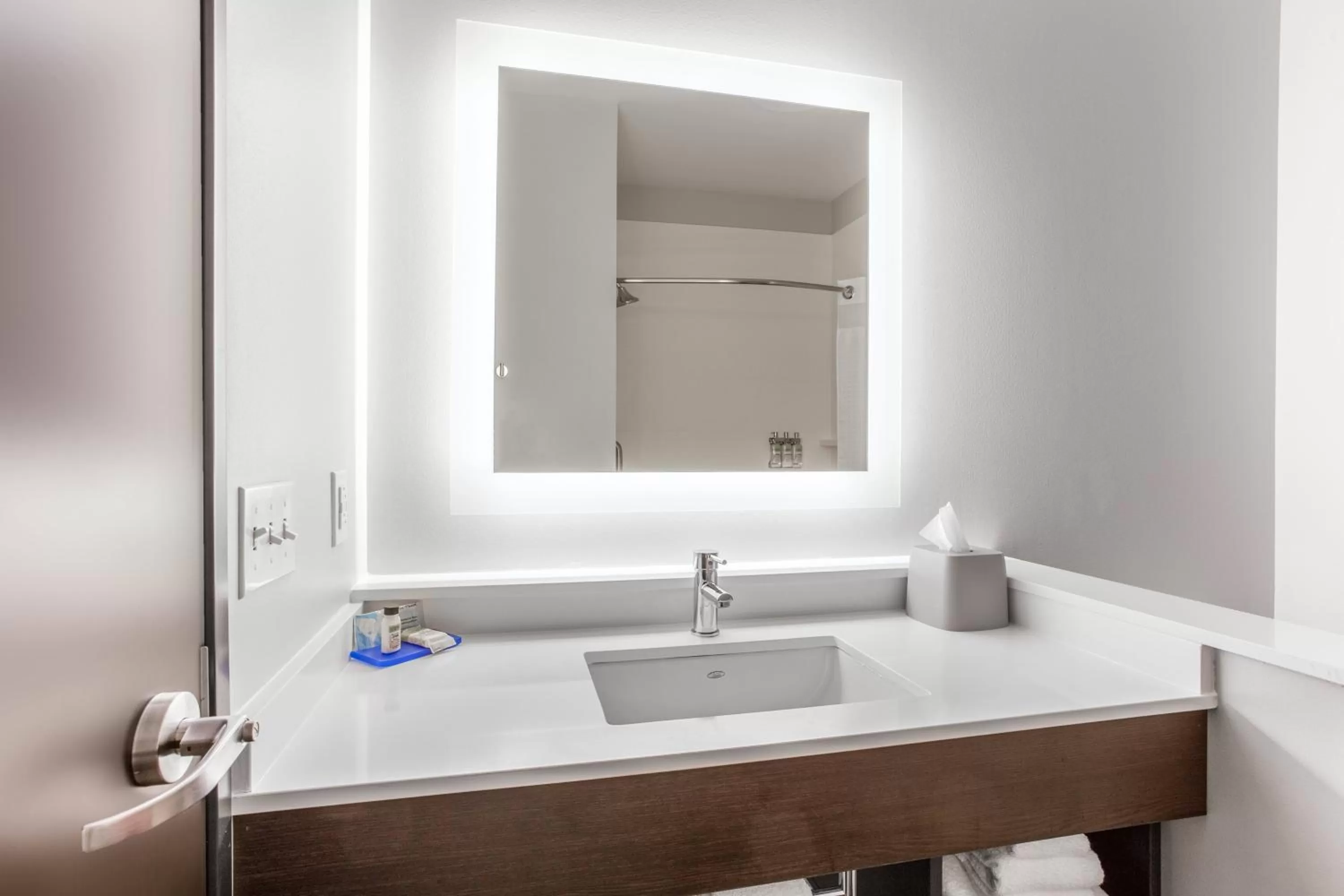 Room with Two Beds - Hearing Accessible - Non-Smoking in Holiday Inn Express & Suites - Ottawa, an IHG Hotel