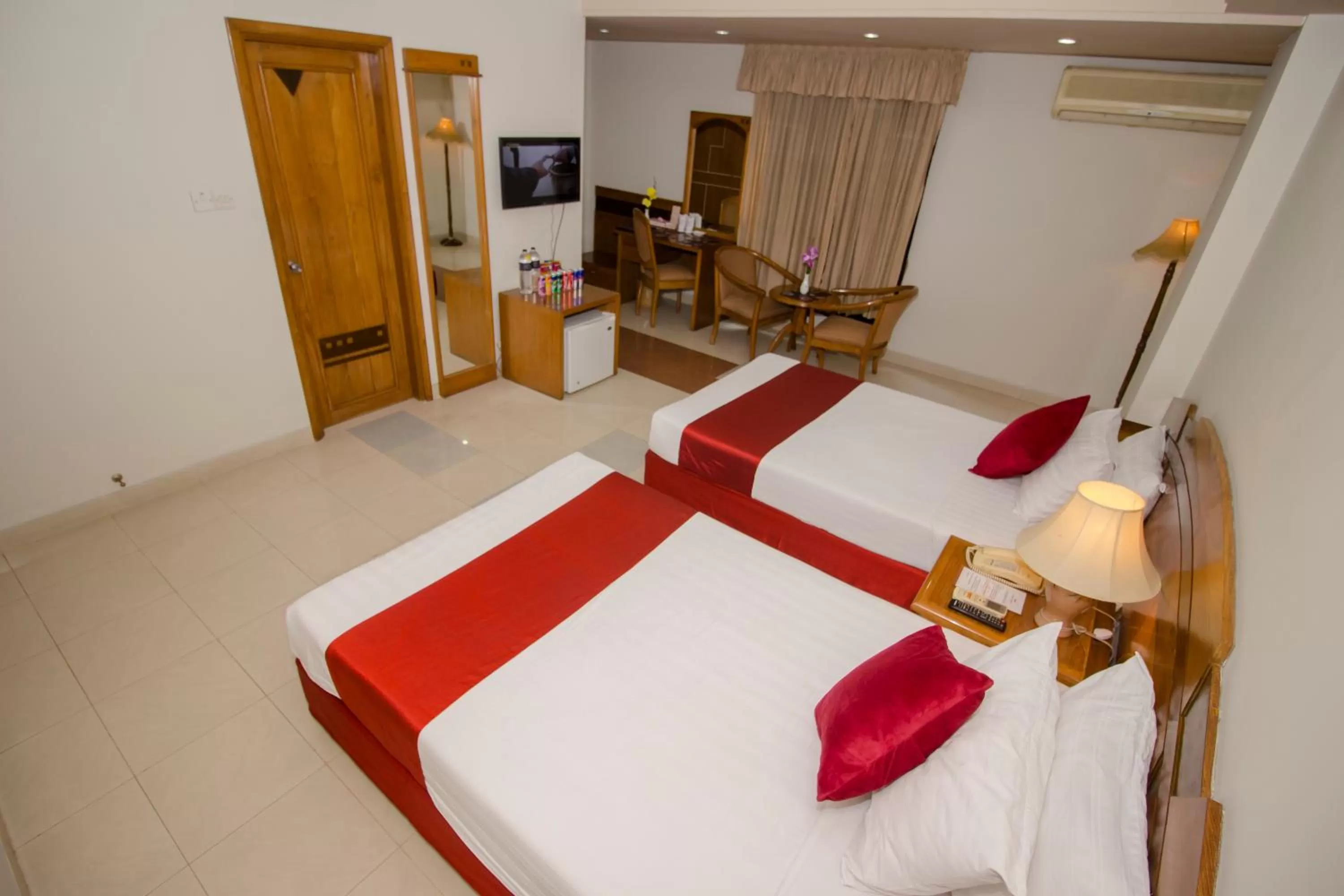 TV and multimedia, Bed in Hotel Victory - Best in City Center