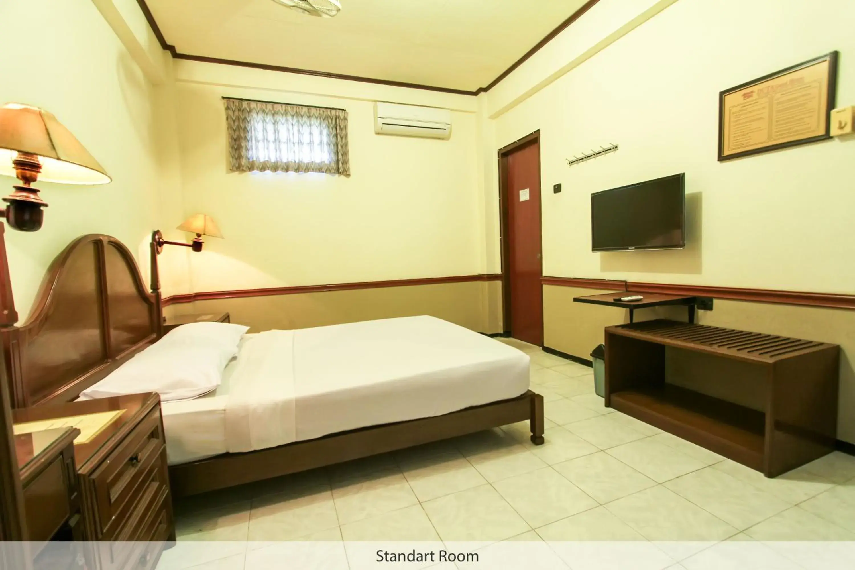 Standard Double or Twin Room in Duta Guest House Standard Double or Twin Room in Duta Guest House