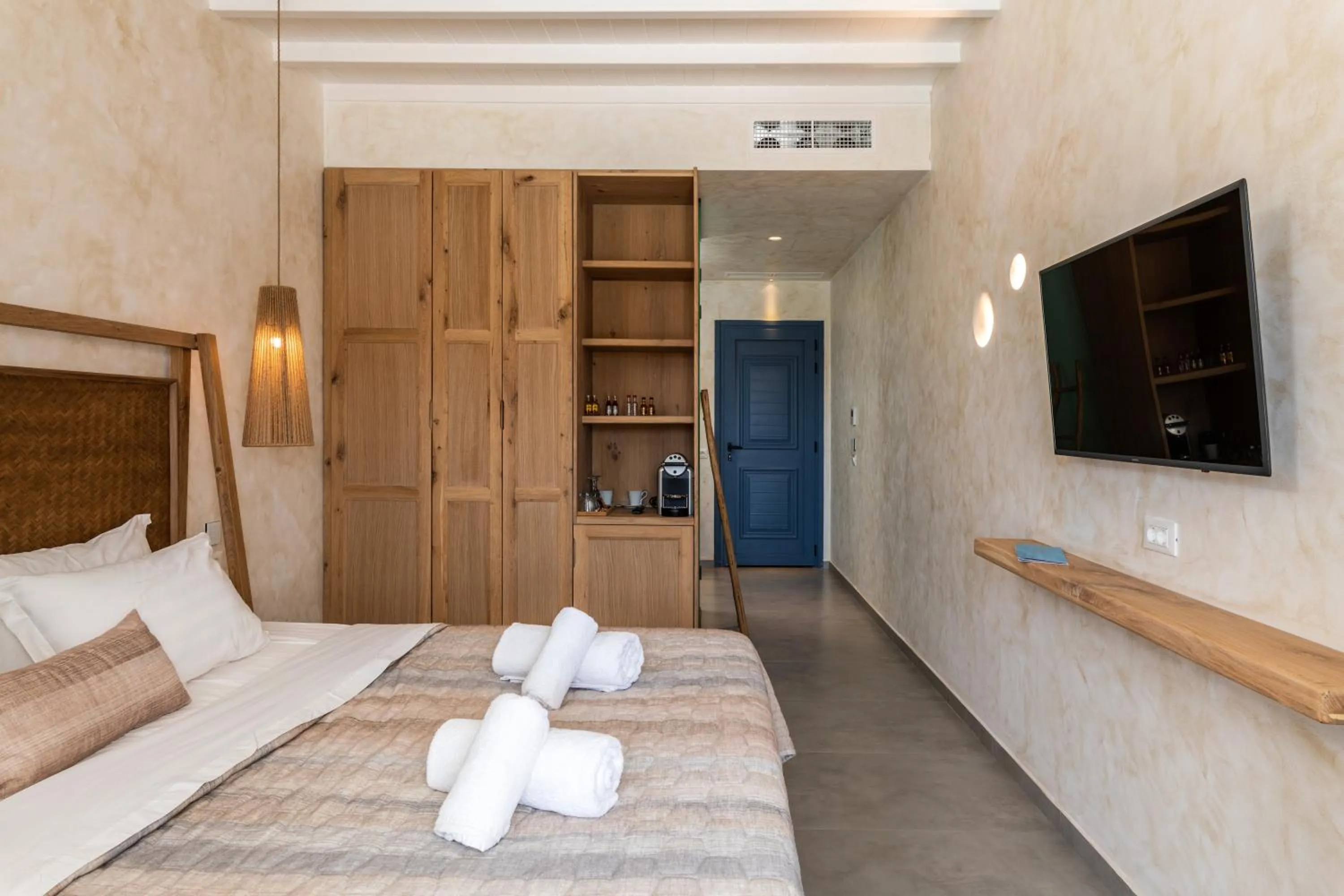 Photo of the whole room, Bed in Panormos Village Hotel