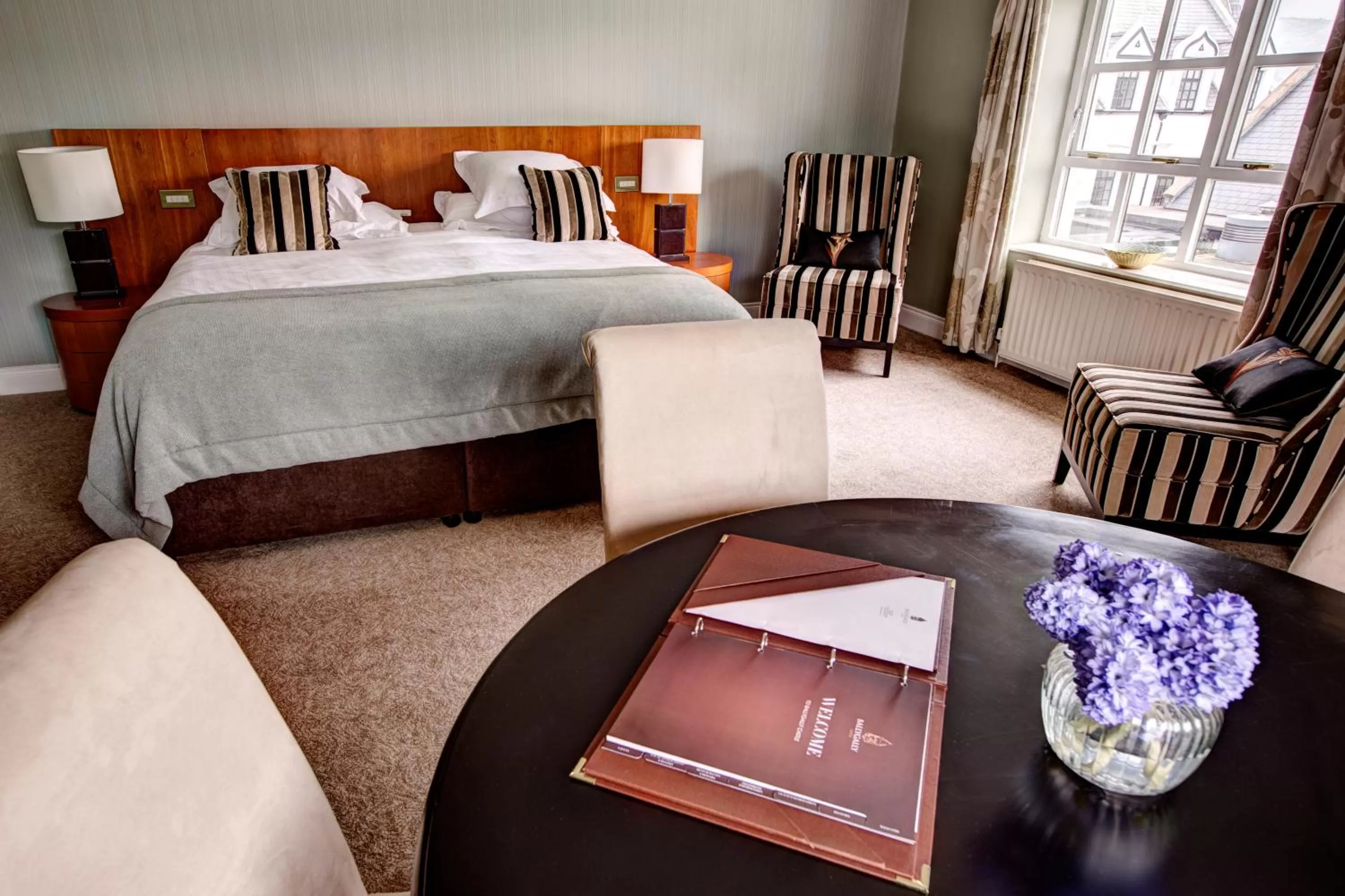 Bedroom, Bed in Ballygally Castle