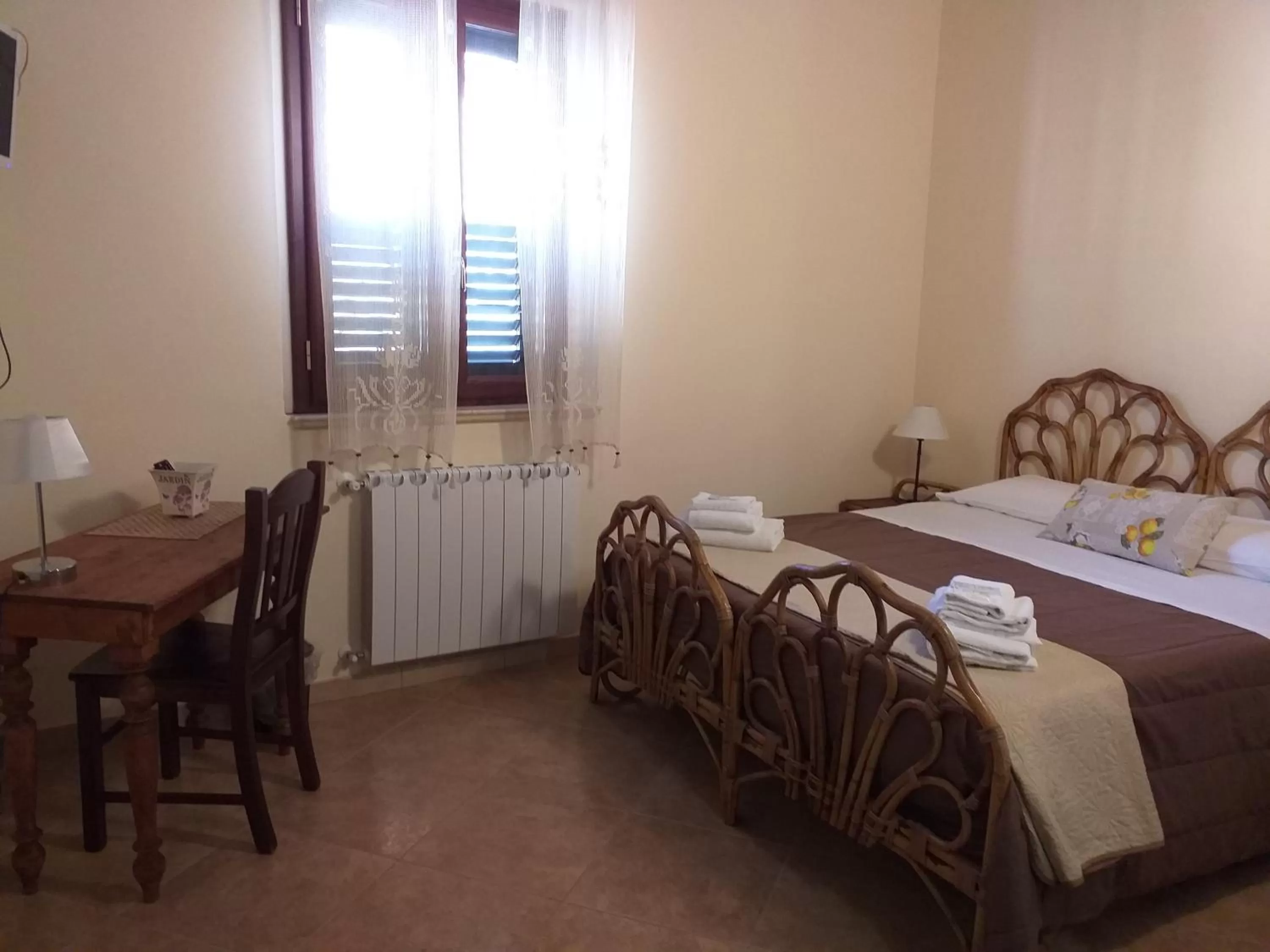 Bedroom, Bed in B&B Batarà - "La Terrazza del Centro"