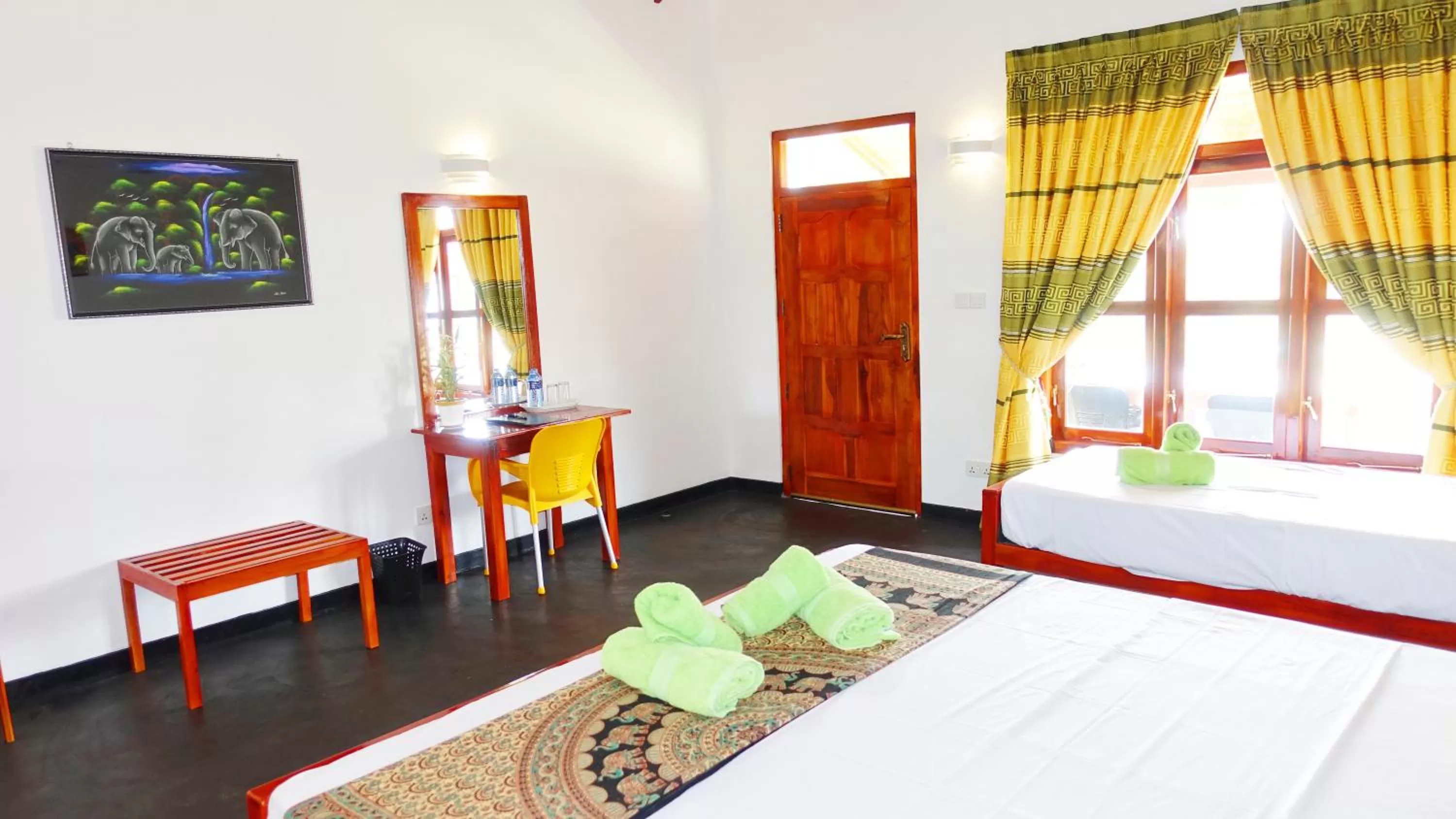 Photo of the whole room, TV/Entertainment Center in Regina Beach Bungalow