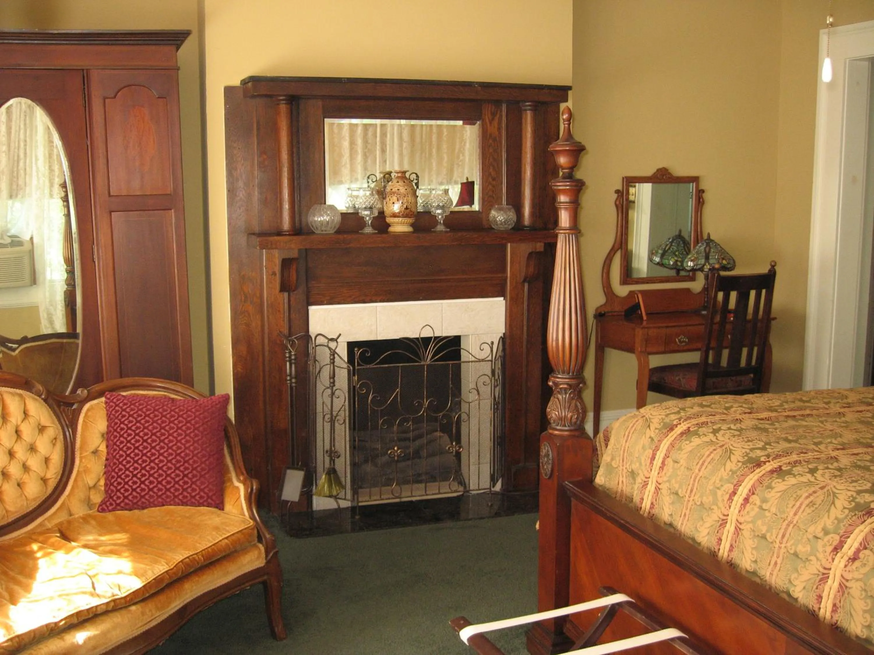 Seating Area in Strickland Arms Bed and Breakfast