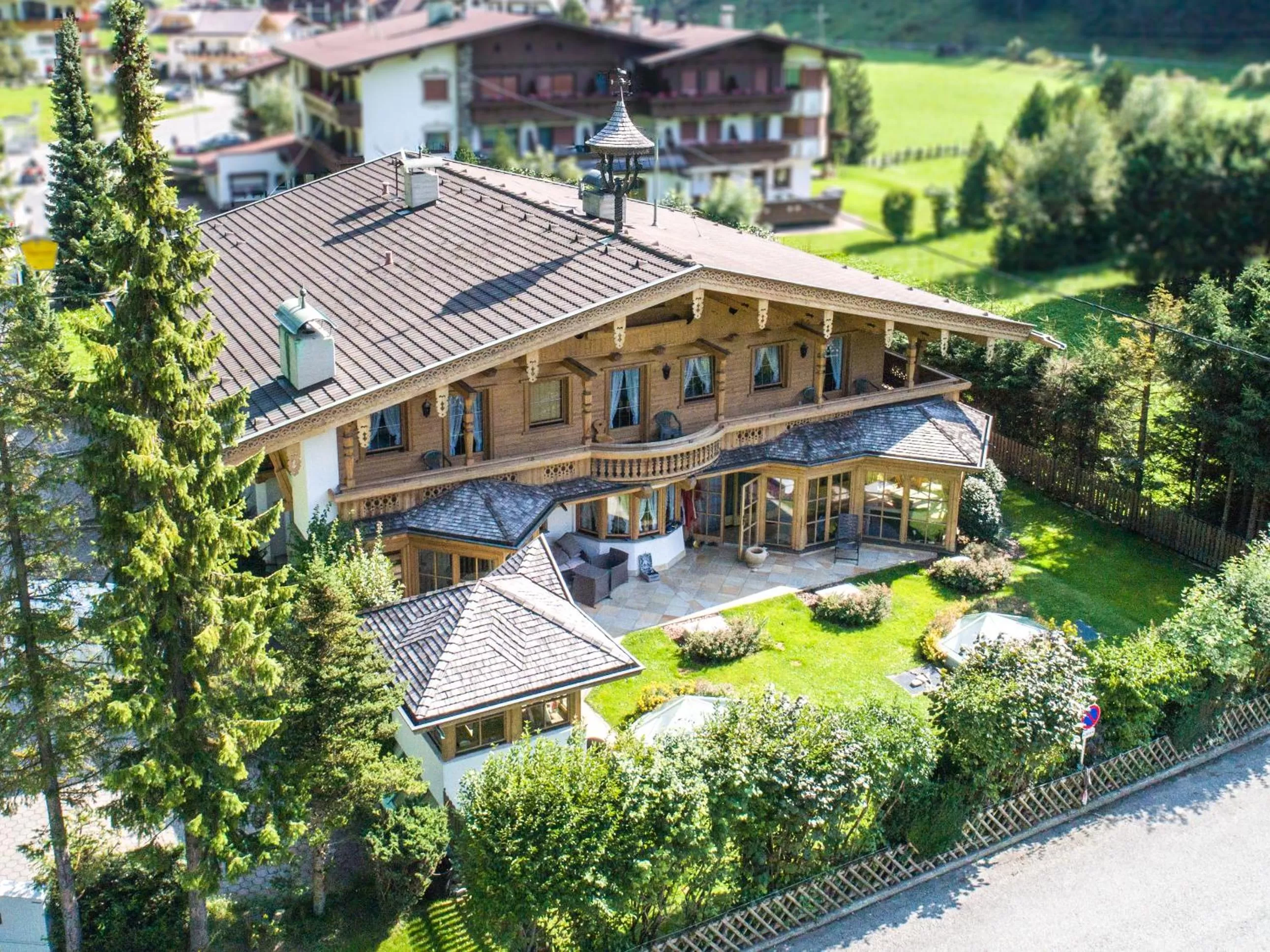 Double Room with Balcony - single occupancy - Annex Gästehaus Wildschütz (656 ft) in Hotel Tirolerhof 4 Sterne Superior