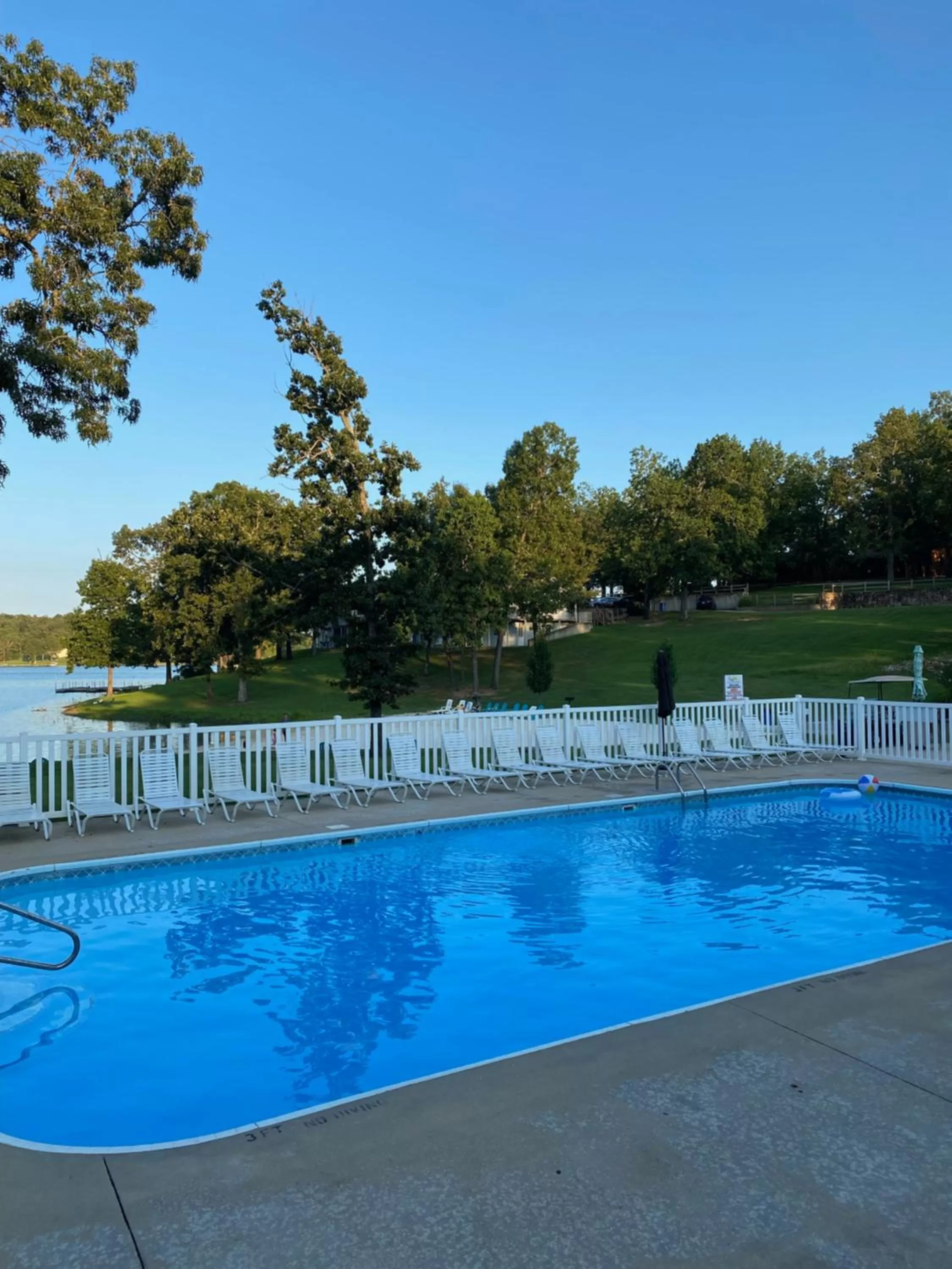 Pool view, Swimming Pool in Crown Lake Resort & RV