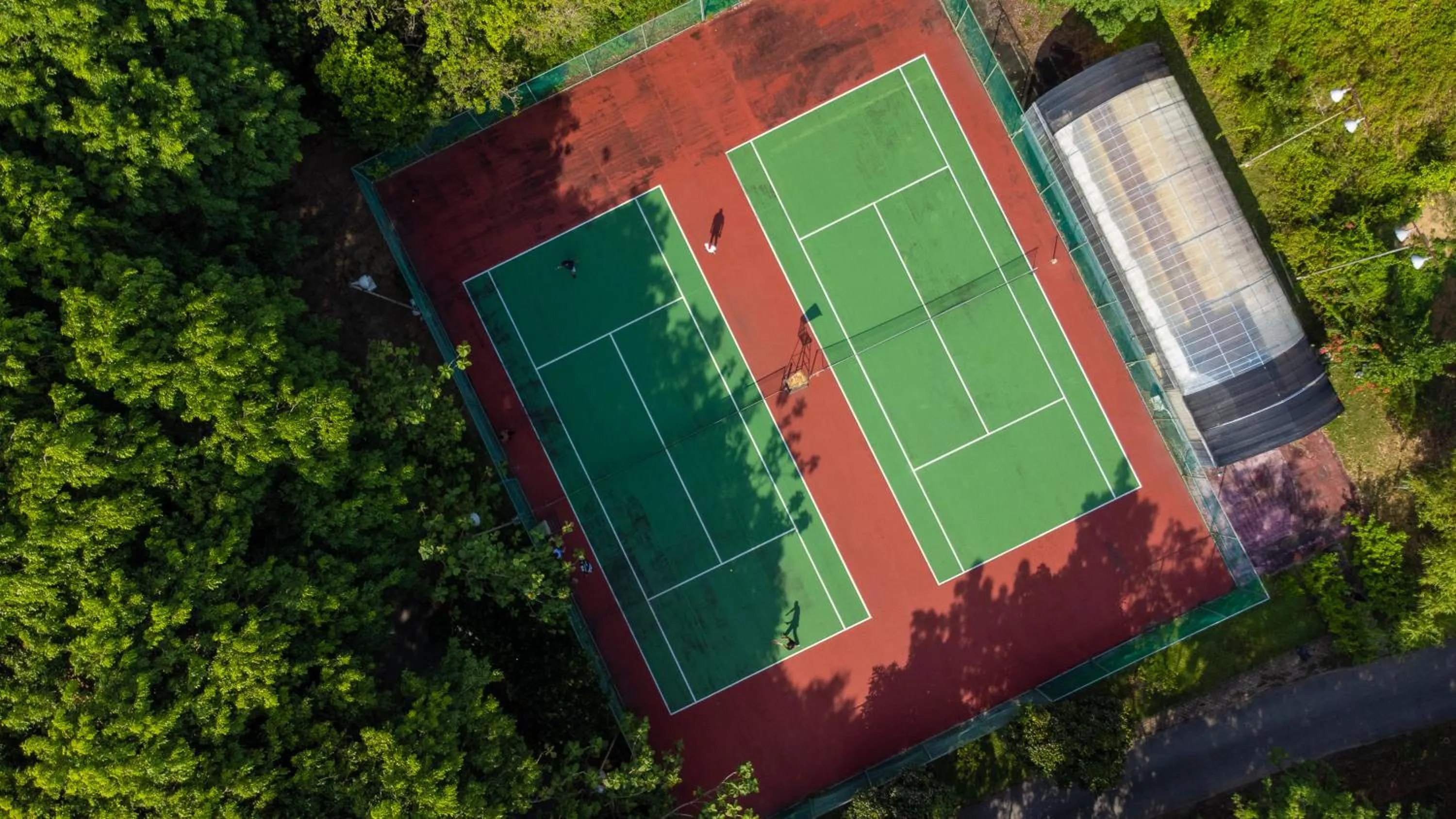 Tennis court in Turi Beach Resort