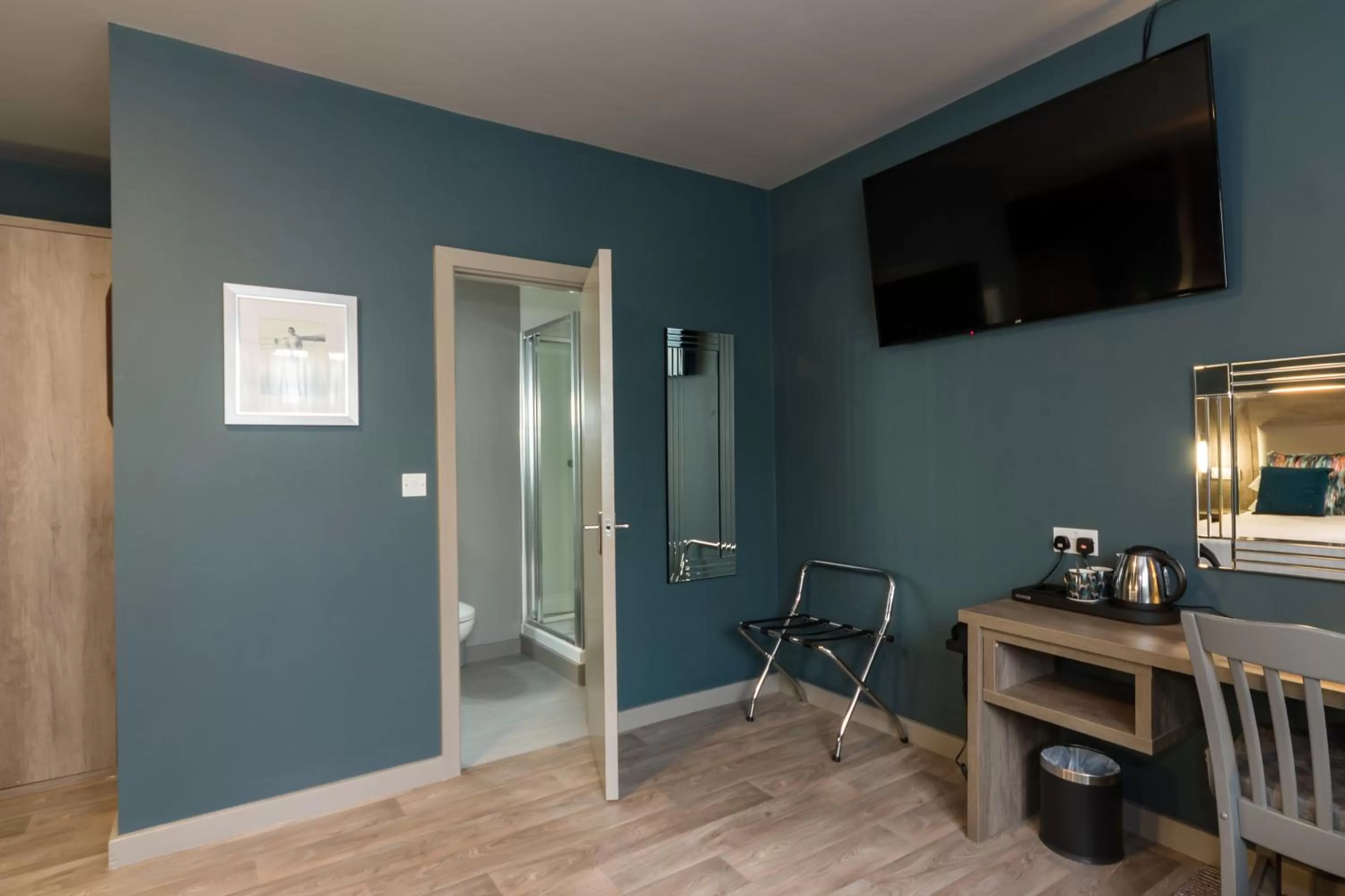 TV and multimedia in Hotel No 8