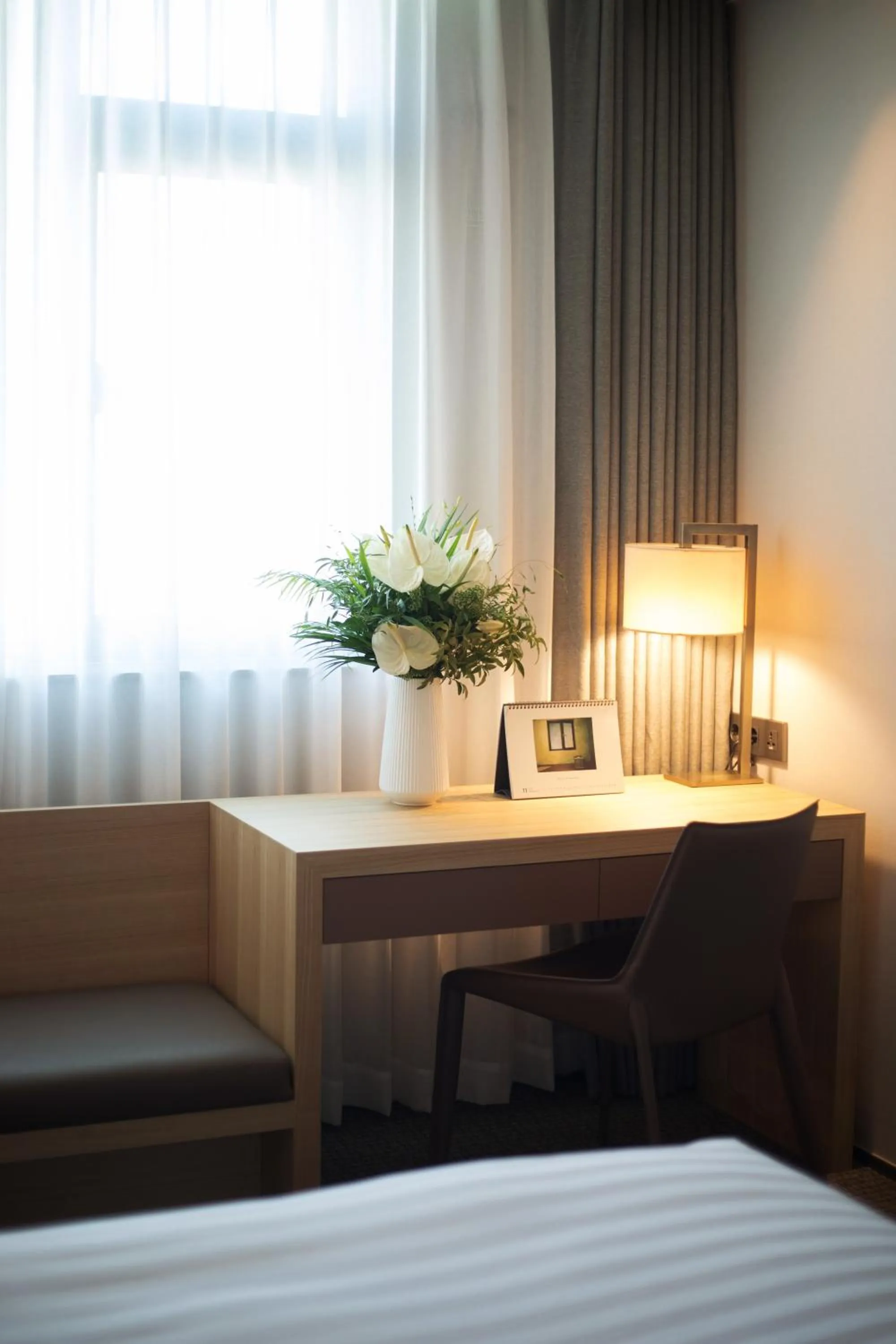 Area and facilities, Bed in Orakai Cheonggyesan Hotel, BW Premier Collection