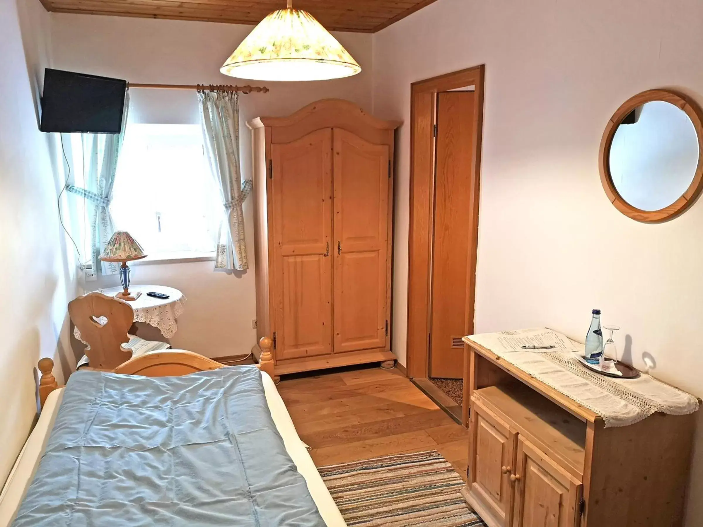 Single Room with Private Bathroom - single occupancy in Gasthof Brucker Single Room with Private Bathroom - single occupancy in Gasthof Brucker