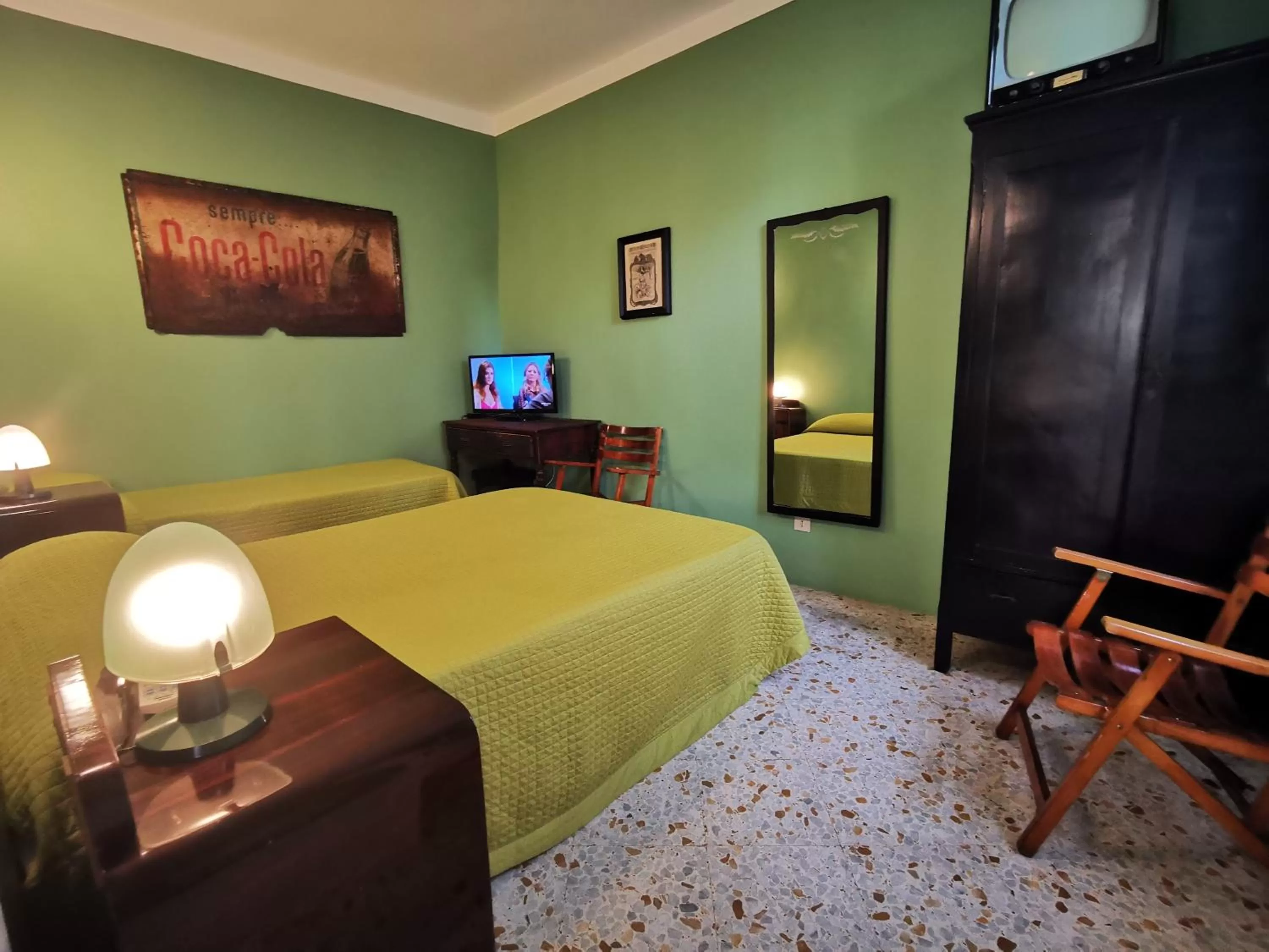 Bed in Casa Farella B&B in mini Apartments Altamura x Matera