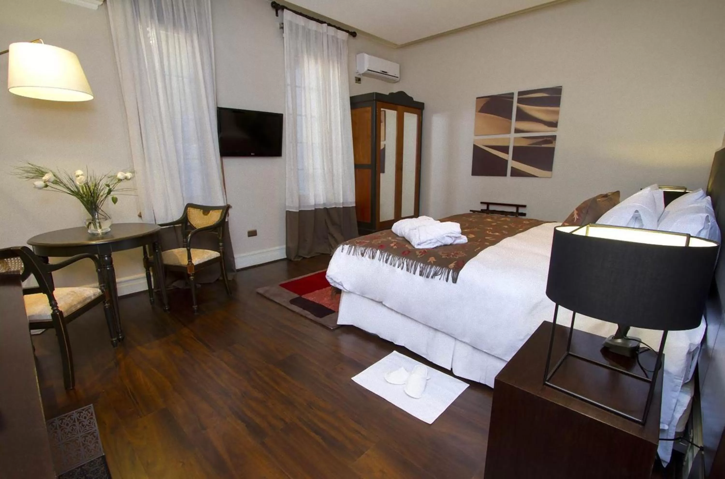 Photo of the whole room, Bed in Casa Bueras Boutique Hotel