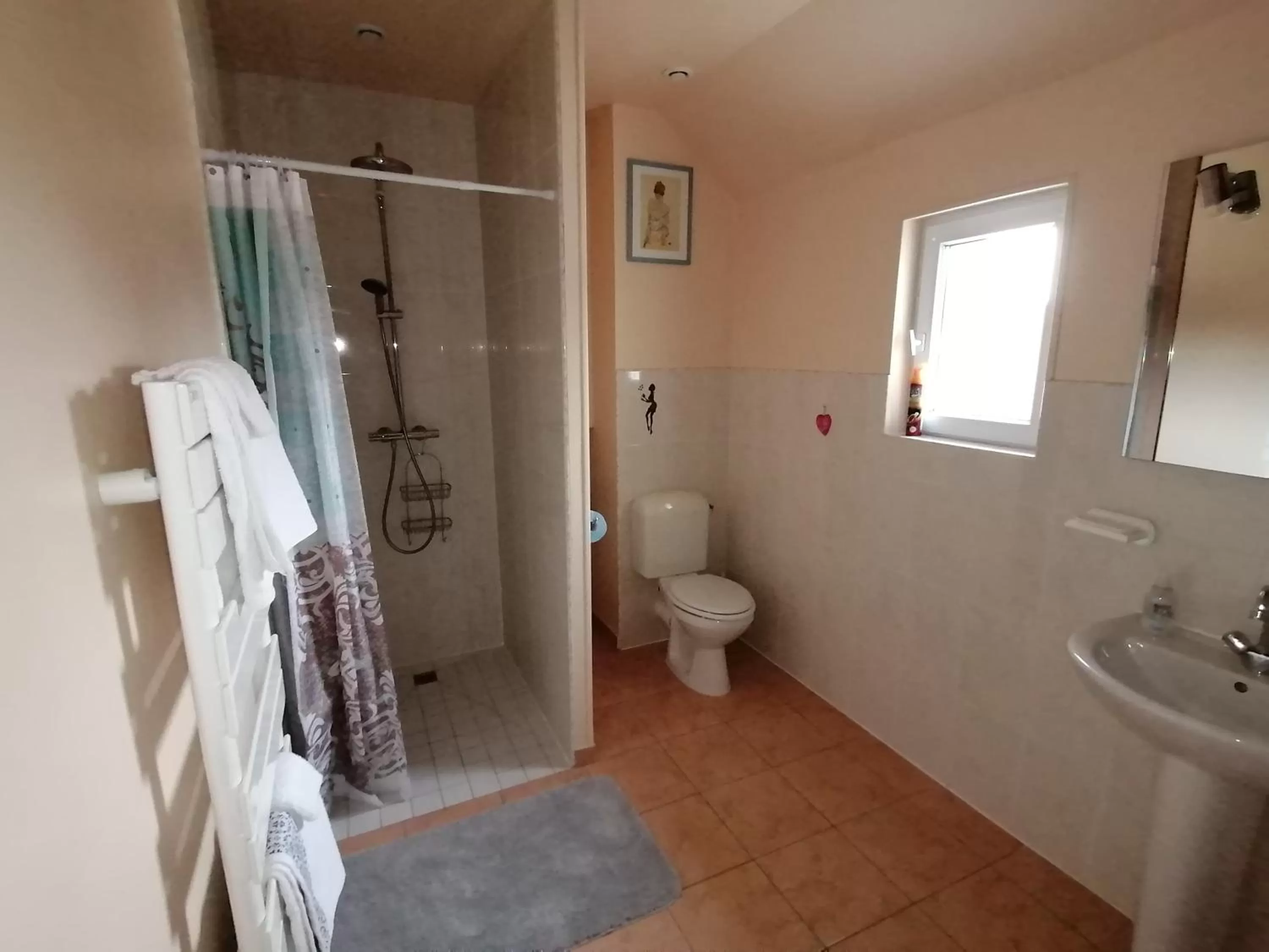 Bathroom in La Parisiere