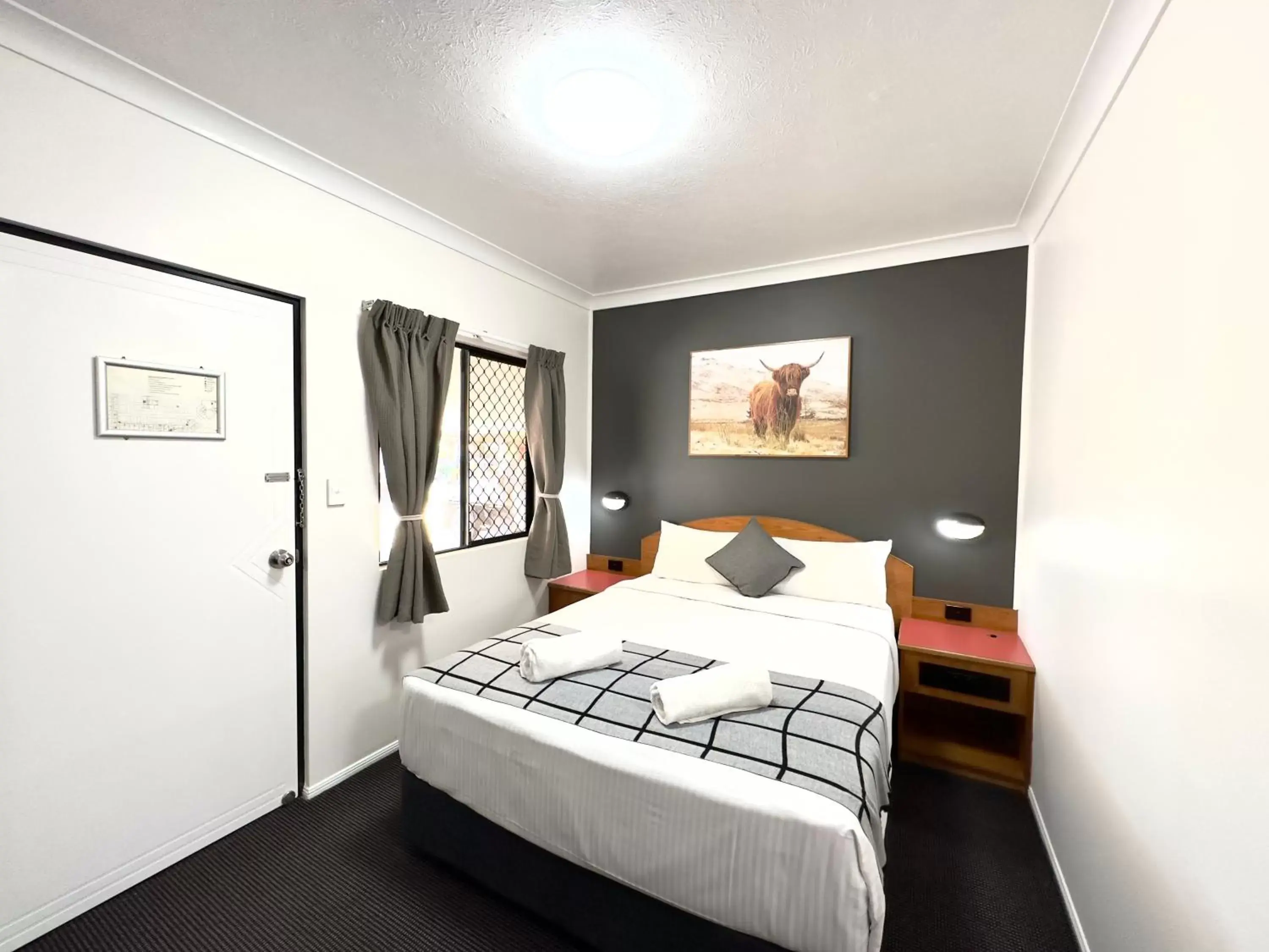 Deluxe Twin Room - single occupancy in Mackay Resort Motel Deluxe Twin Room - single occupancy in Mackay Resort Motel