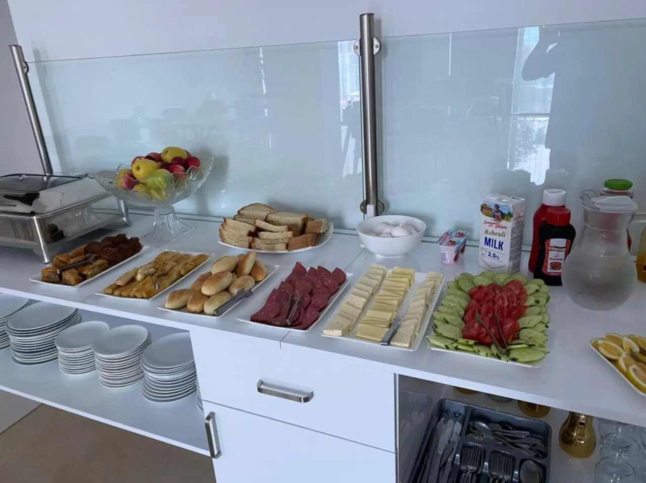 Kitchen/Kitchenette in Hotel Skyline Batumi