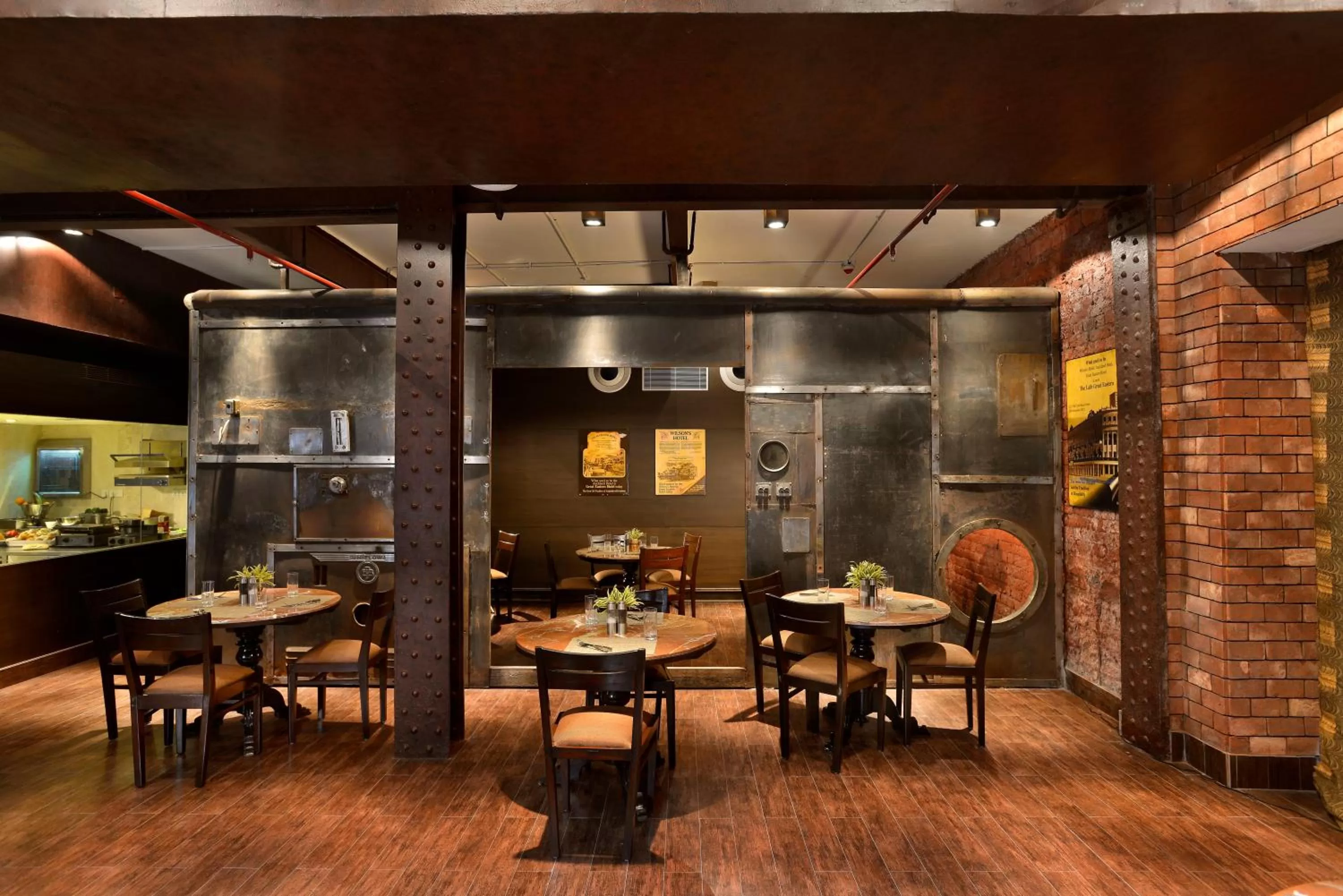 Restaurant/places to eat in The Lalit Great Eastern Kolkata