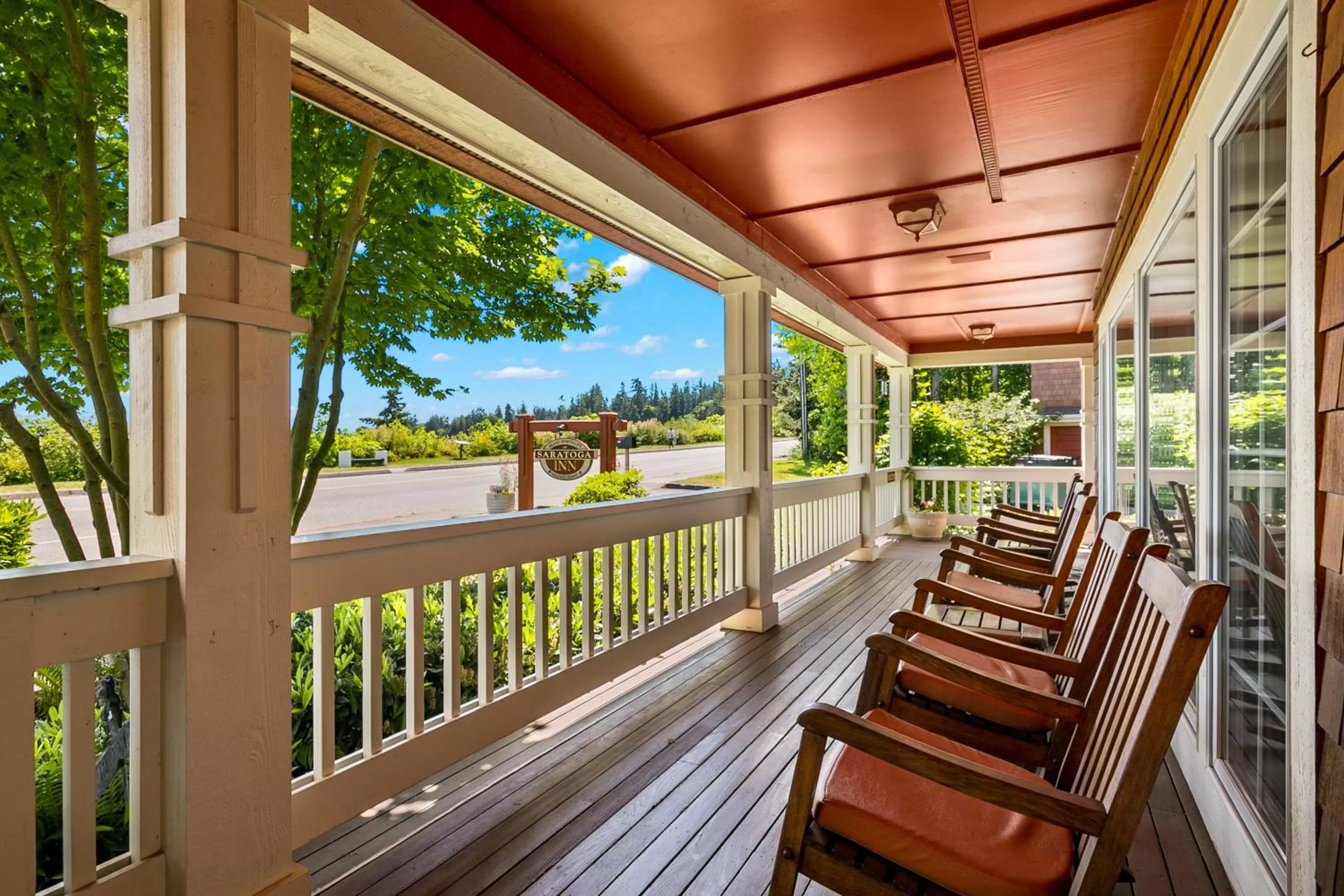 Balcony/Terrace in Saratoga Inn