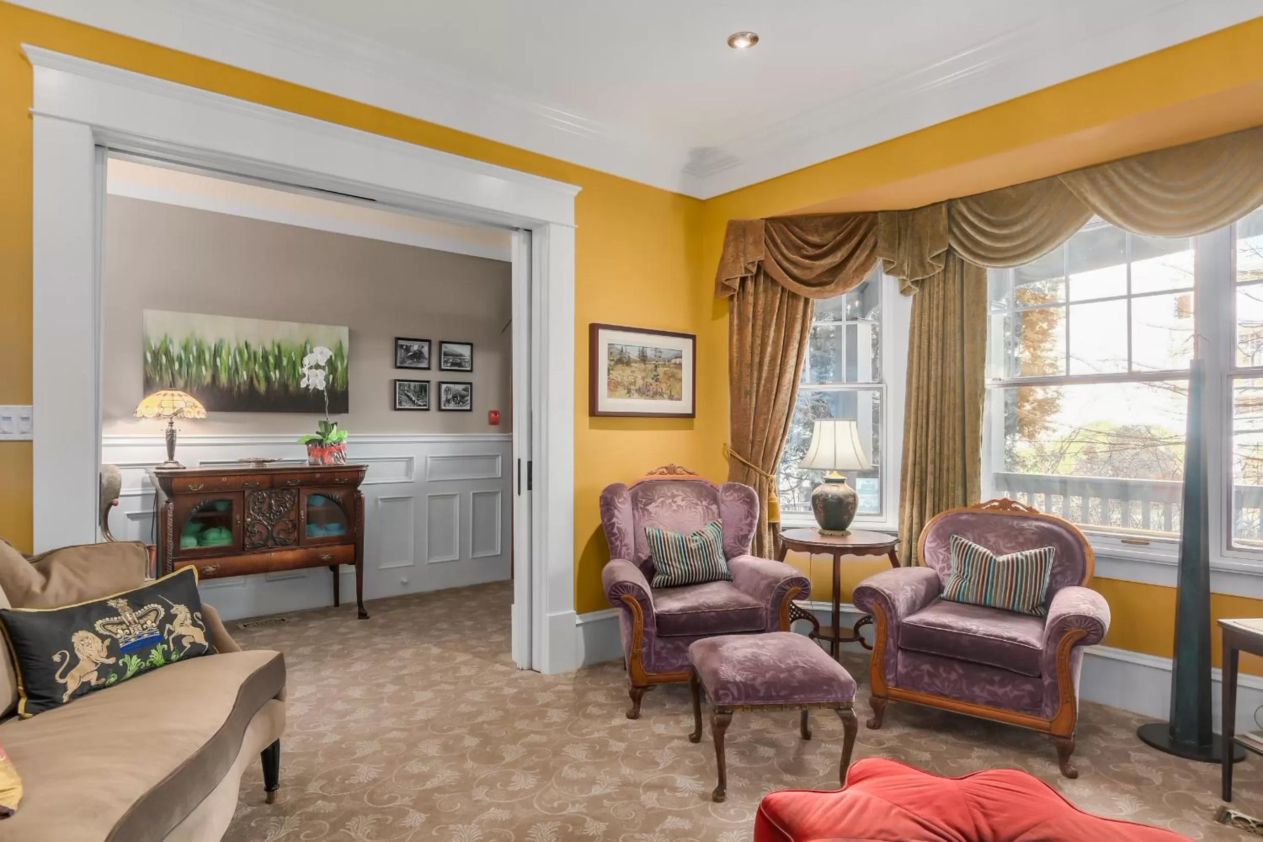 Living room, Seating Area in West End Guest House