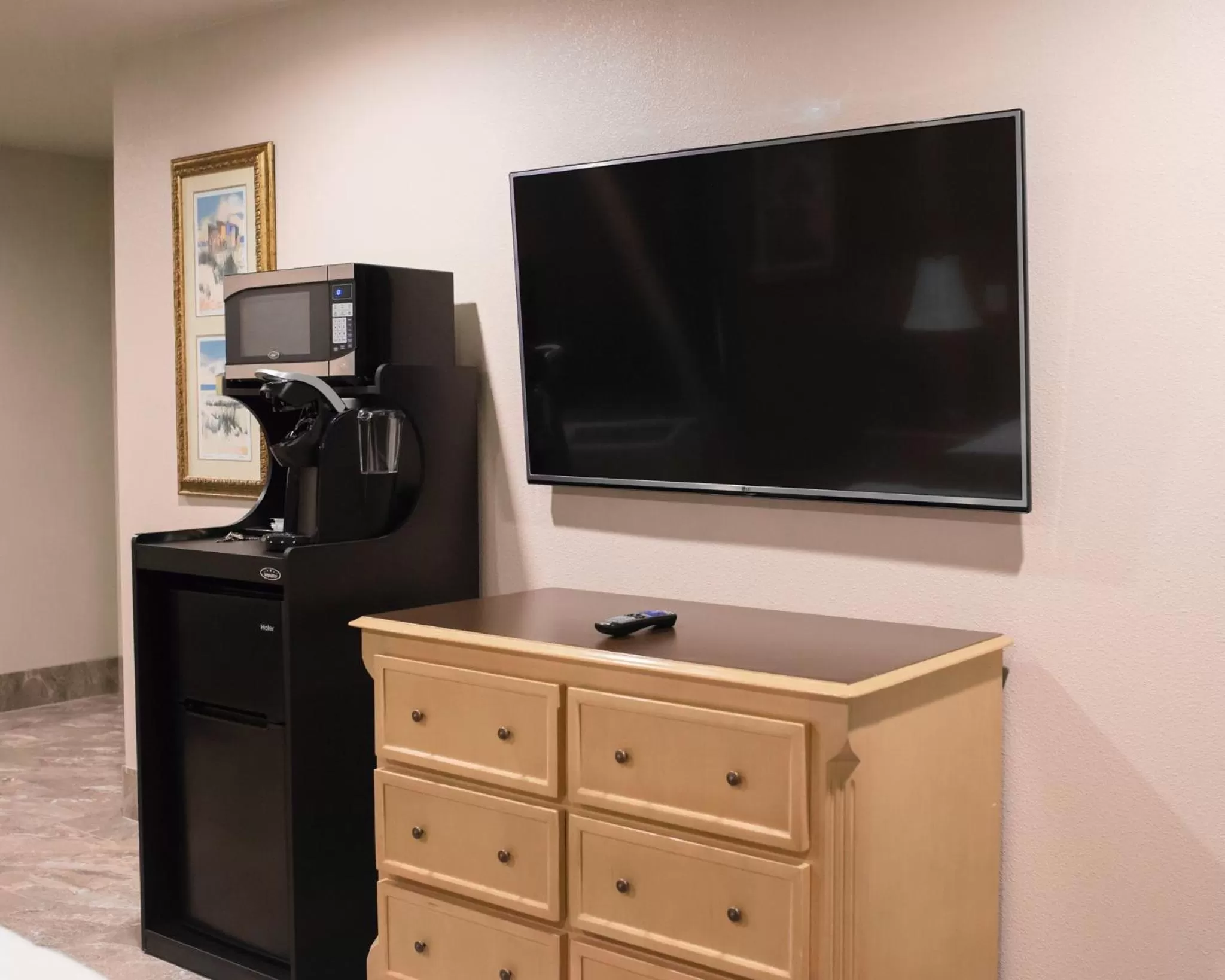 TV and multimedia in The Gator Den