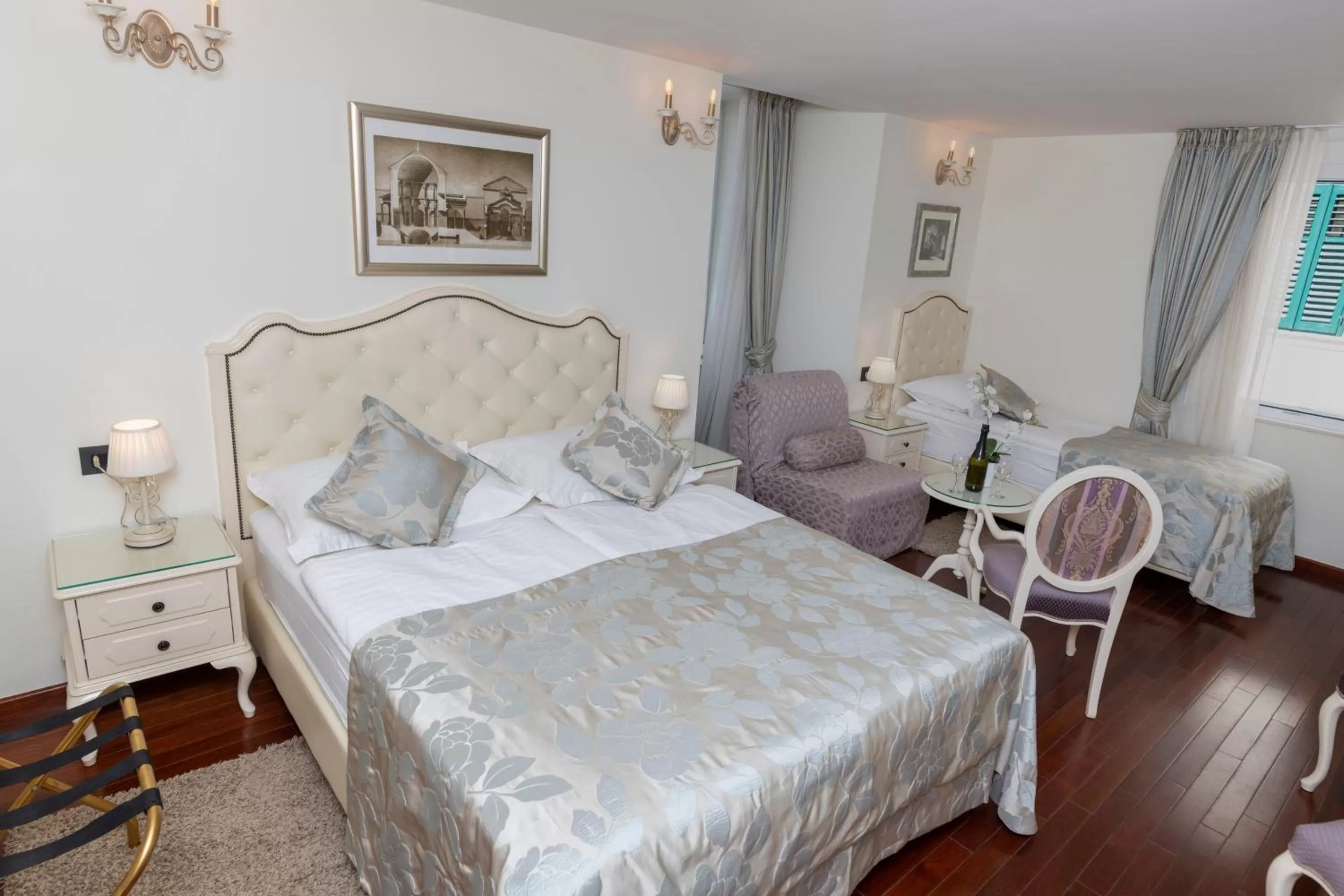 Bedroom, Bed in Deluxe Collection Hotel Kastel