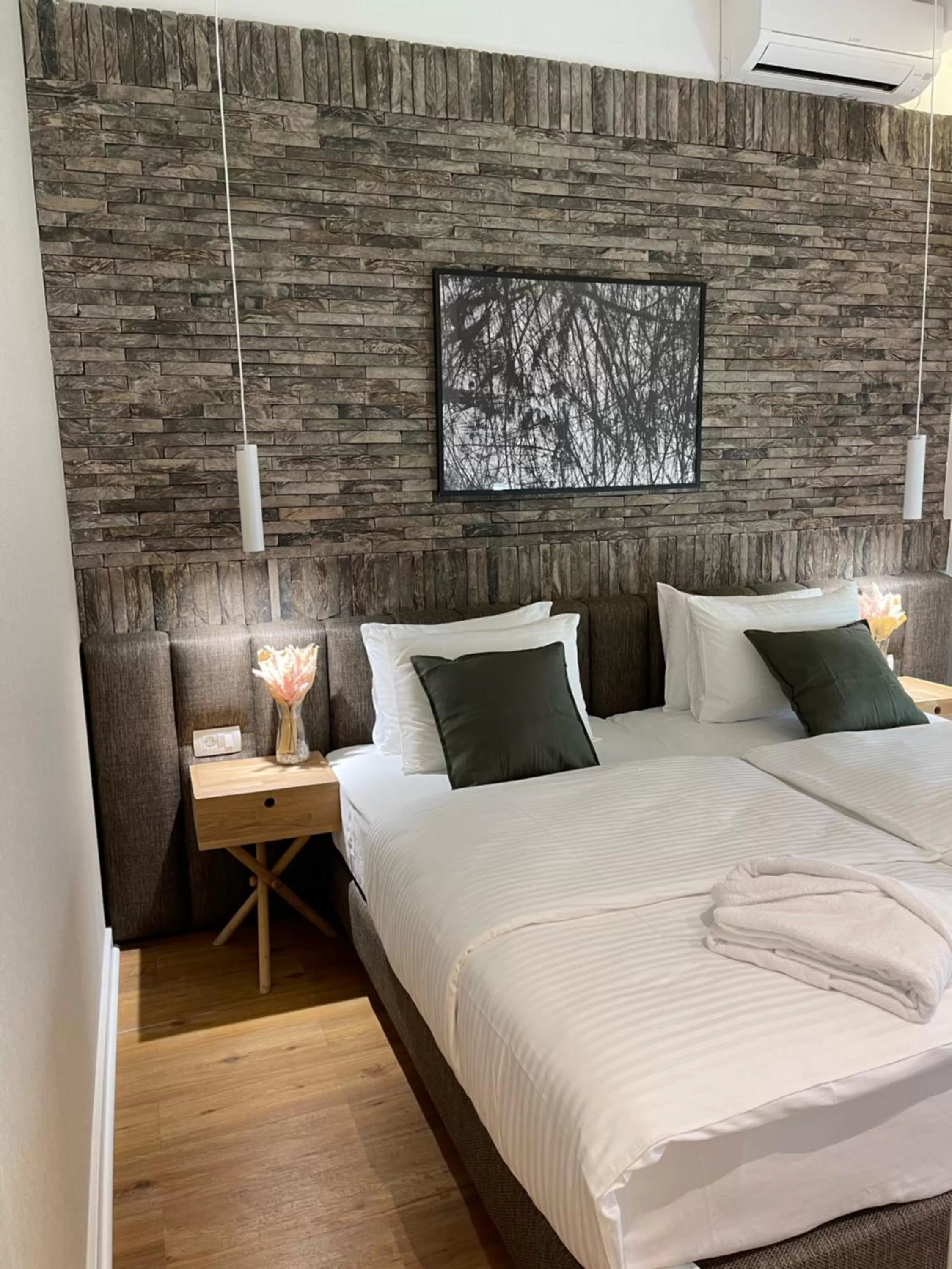 Bedroom, Bed in Belgrade Inn Garni Hotel