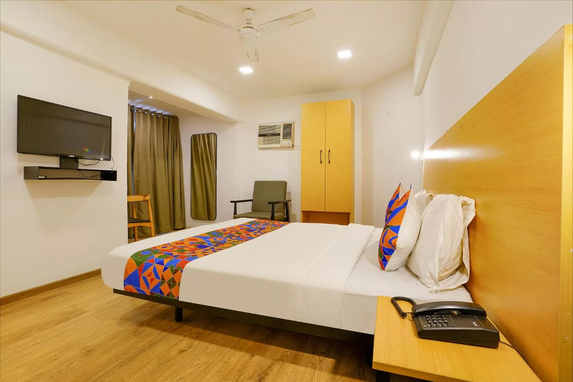 TV and multimedia, Bed in FabExpress Highway Residency