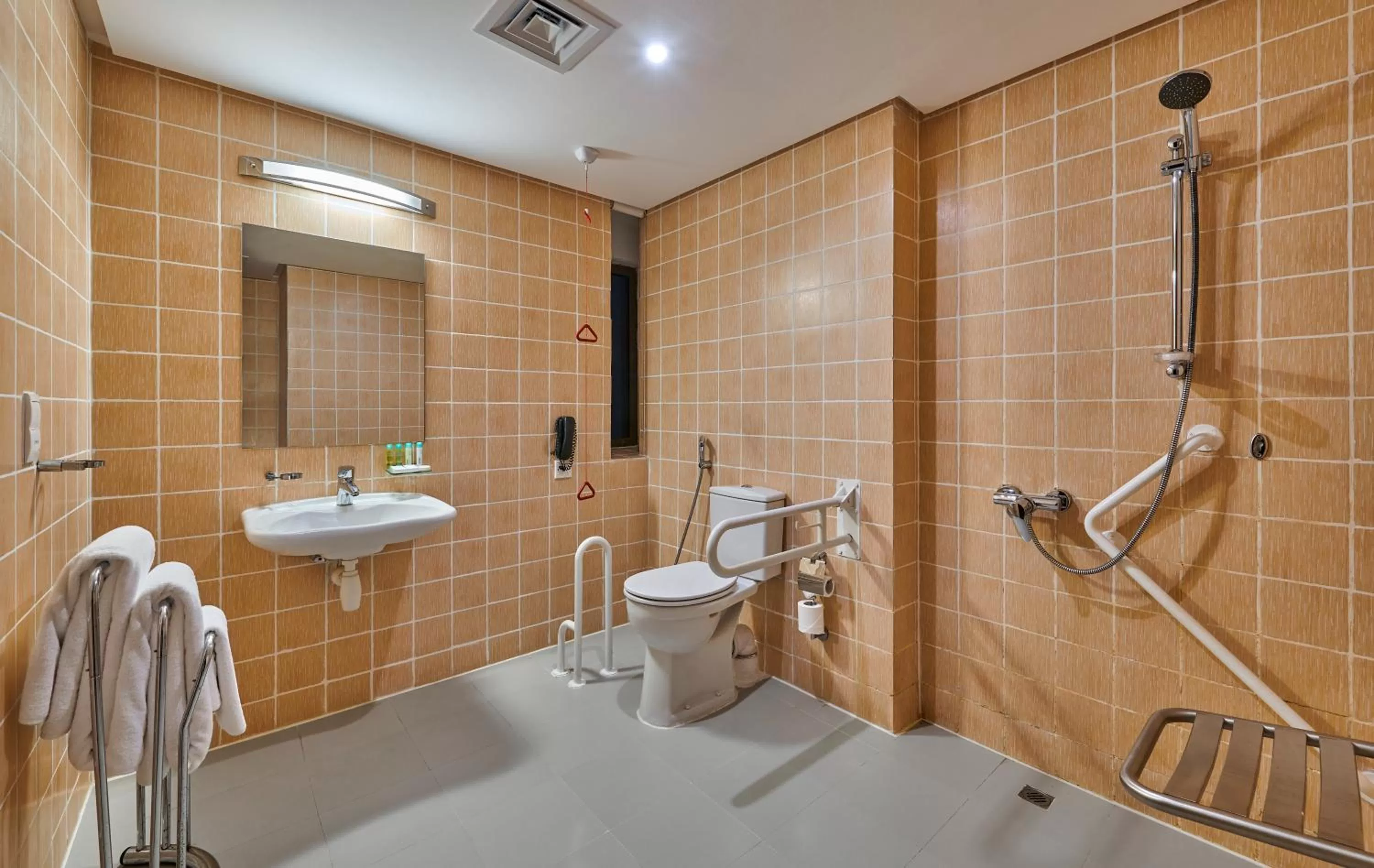 Bathroom in Ramada Hotel, Suites and Apartments by Wyndham Dubai JBR