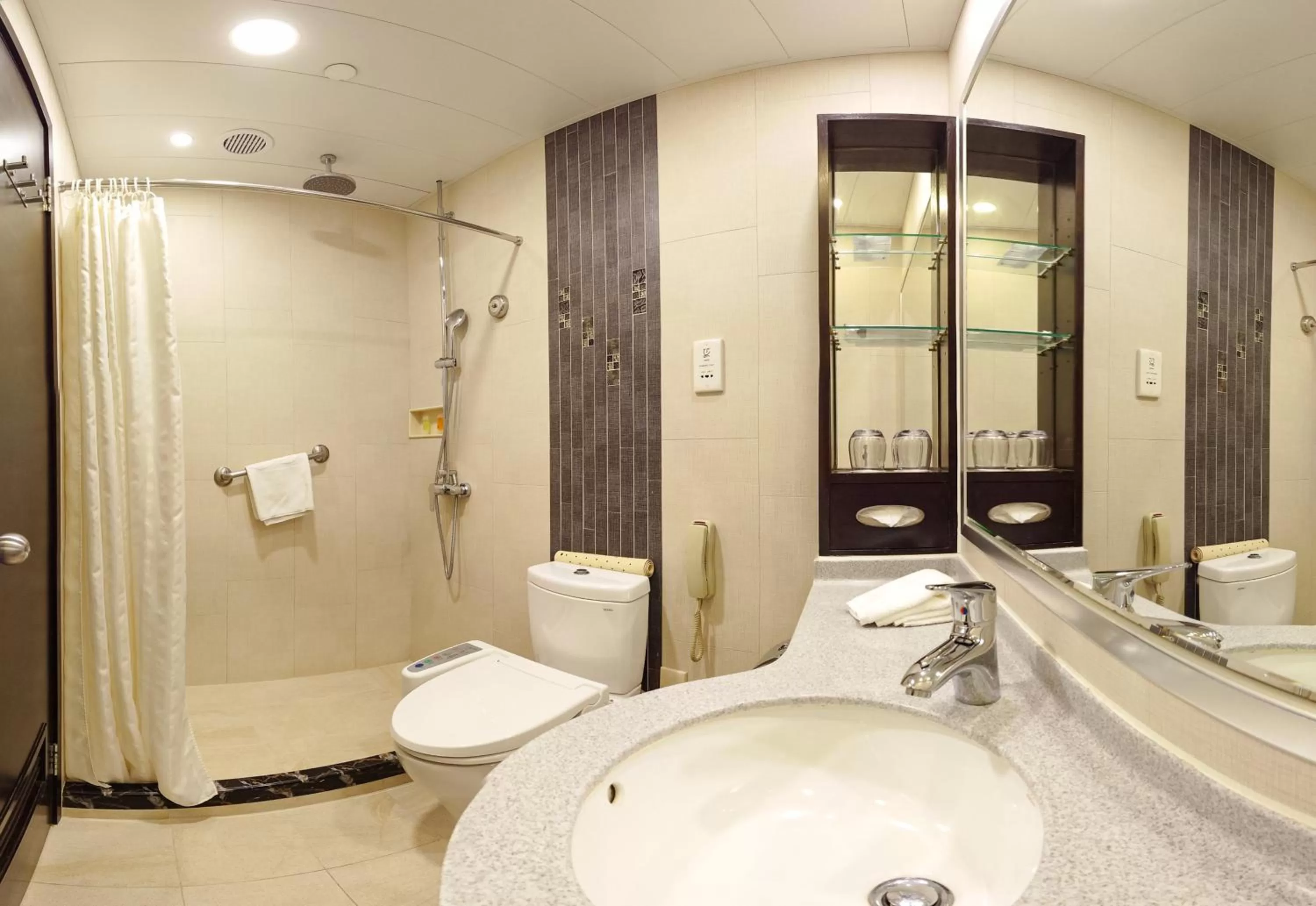 Shower in South Pacific Hotel