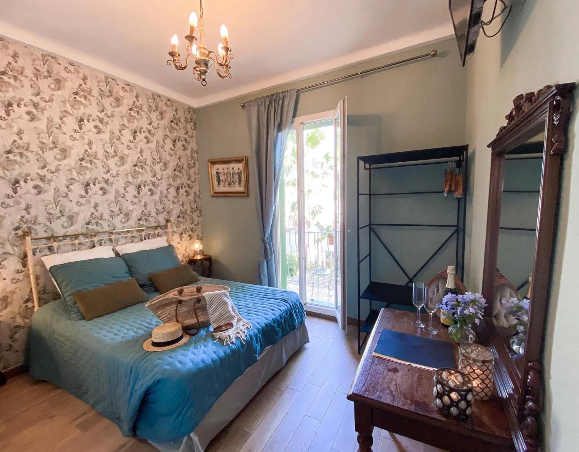 Bedroom, Bed in Hotel Le Ponteil