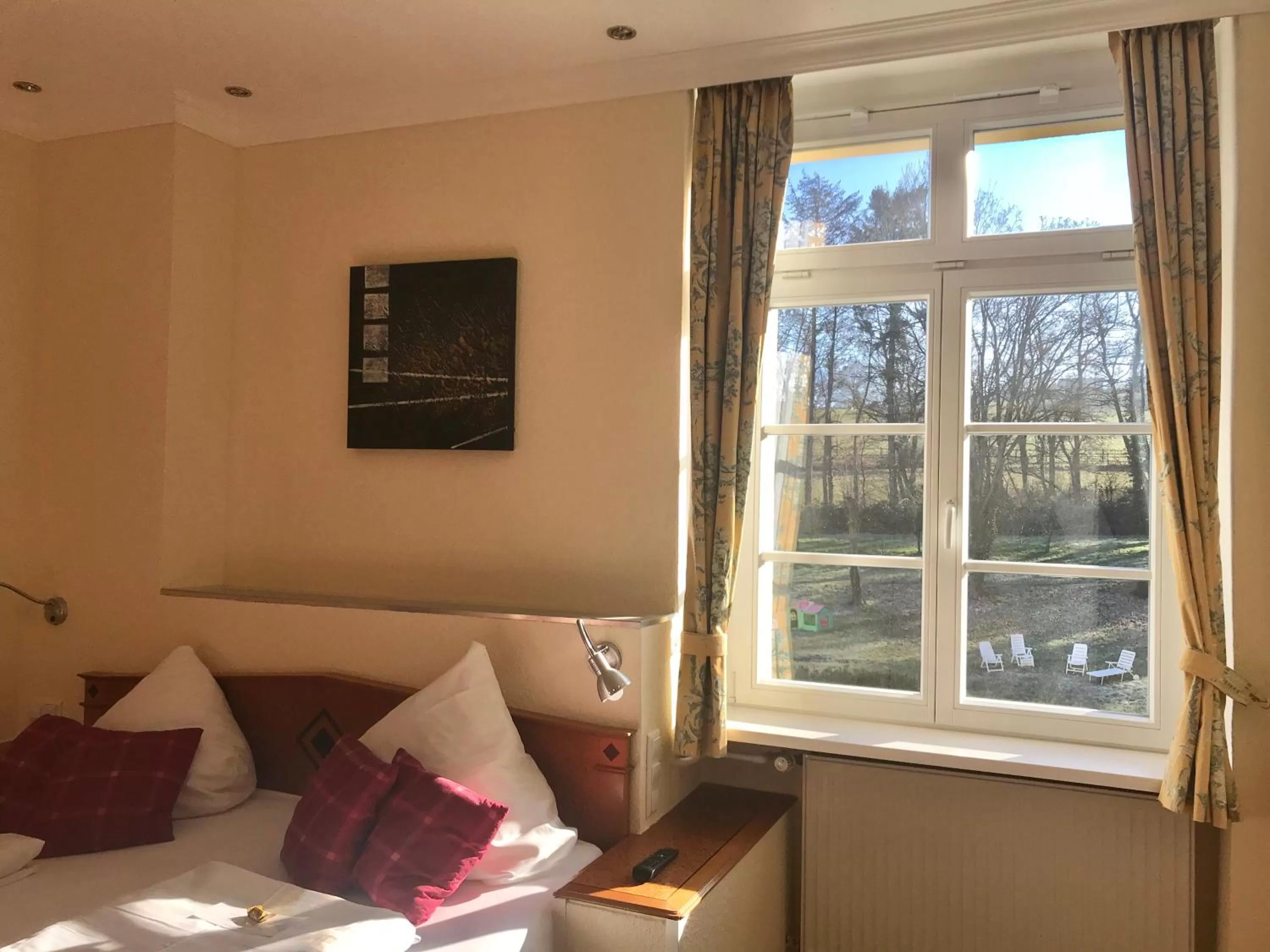 Bed in Schlosshotel Domäne Walberberg