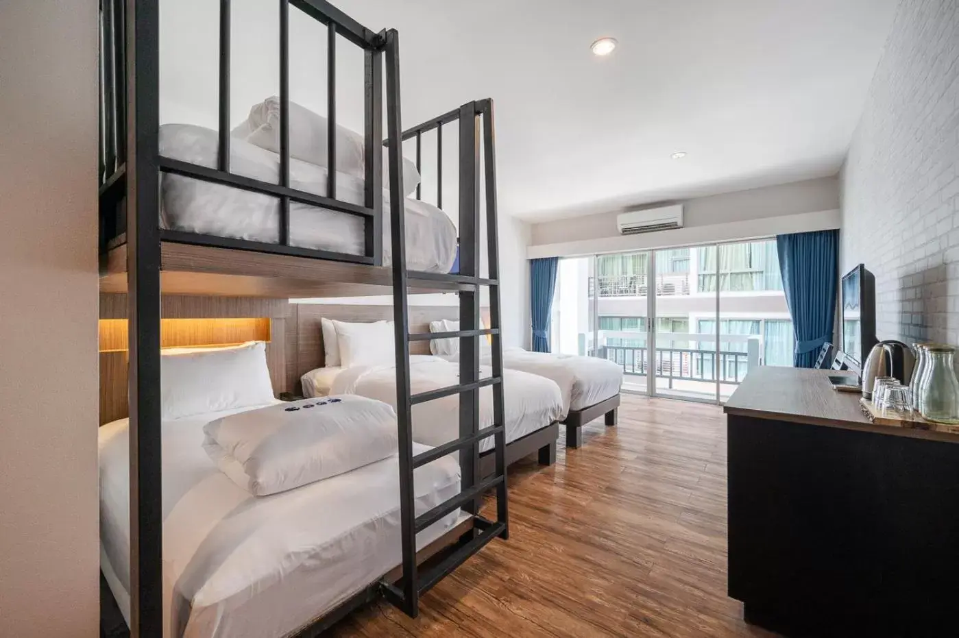 Quadruple Room - single occupancy in Kokotel Pattaya South Beach Quadruple Room - single occupancy in Kokotel Pattaya South Beach