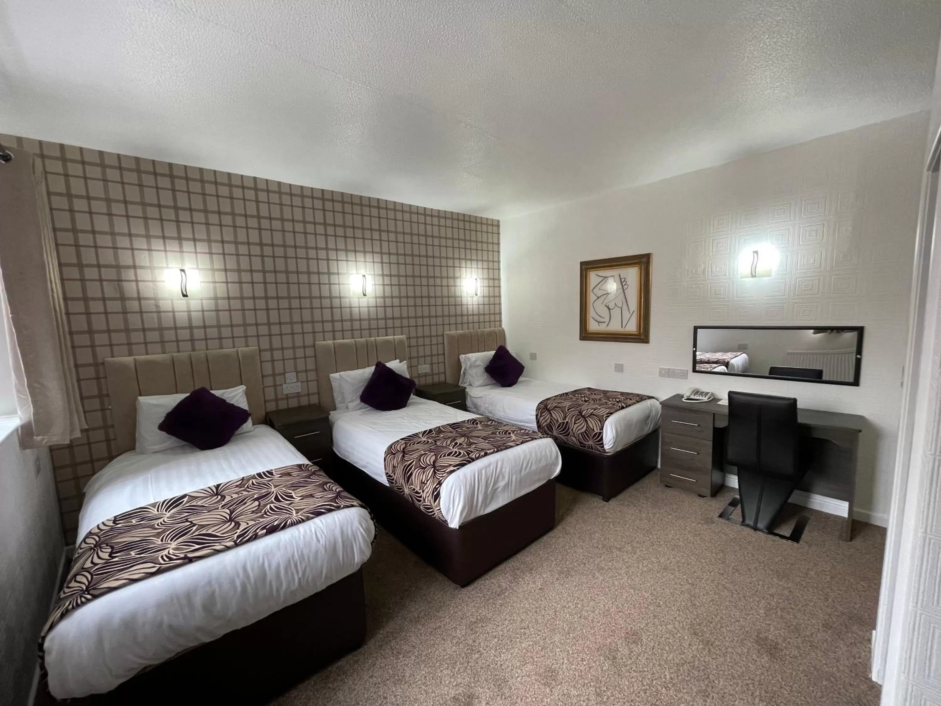 Bedroom, Bed in Ruskin Hotel