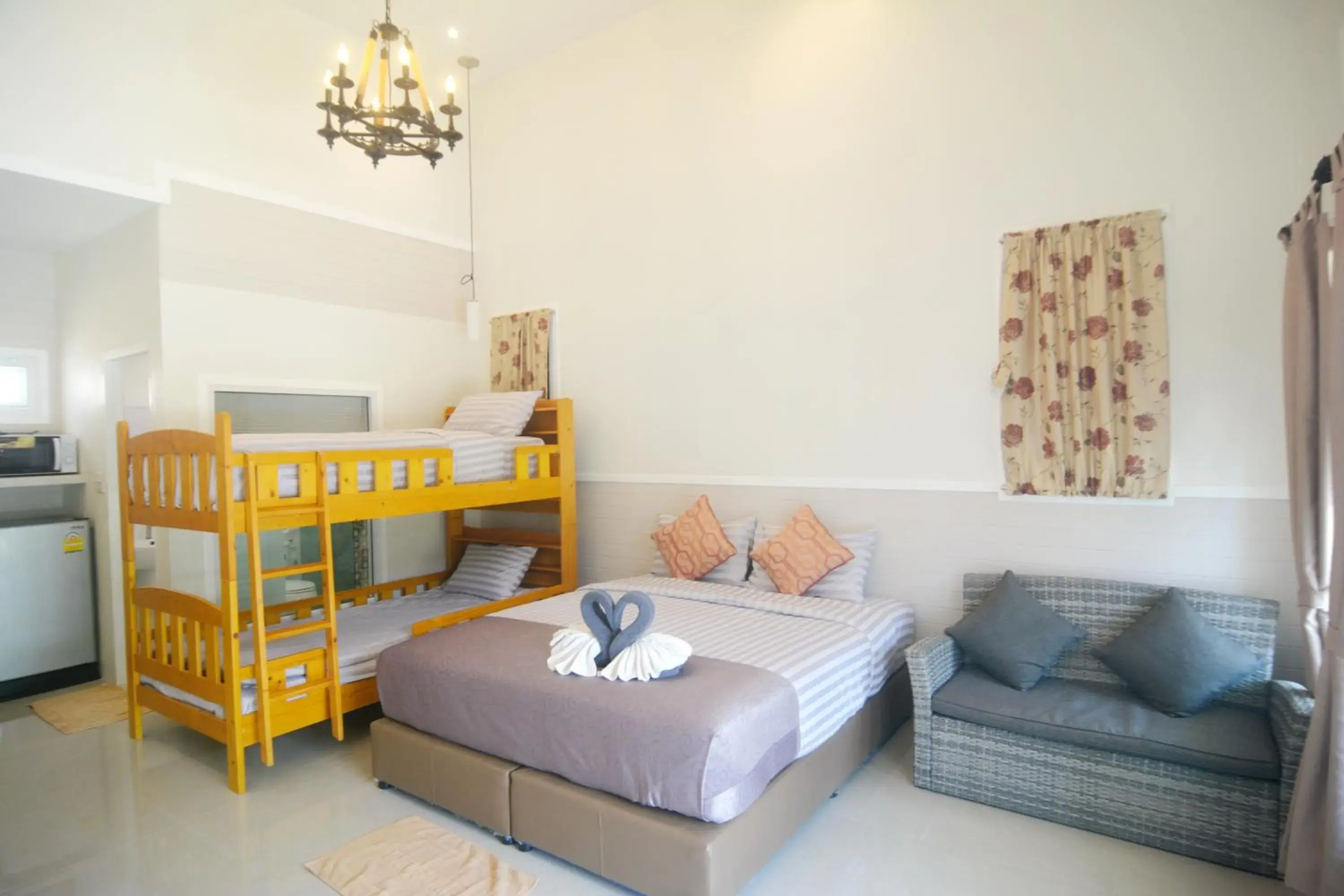 Family Room in My Home Lantawadee Resort Family Room in My Home Lantawadee Resort