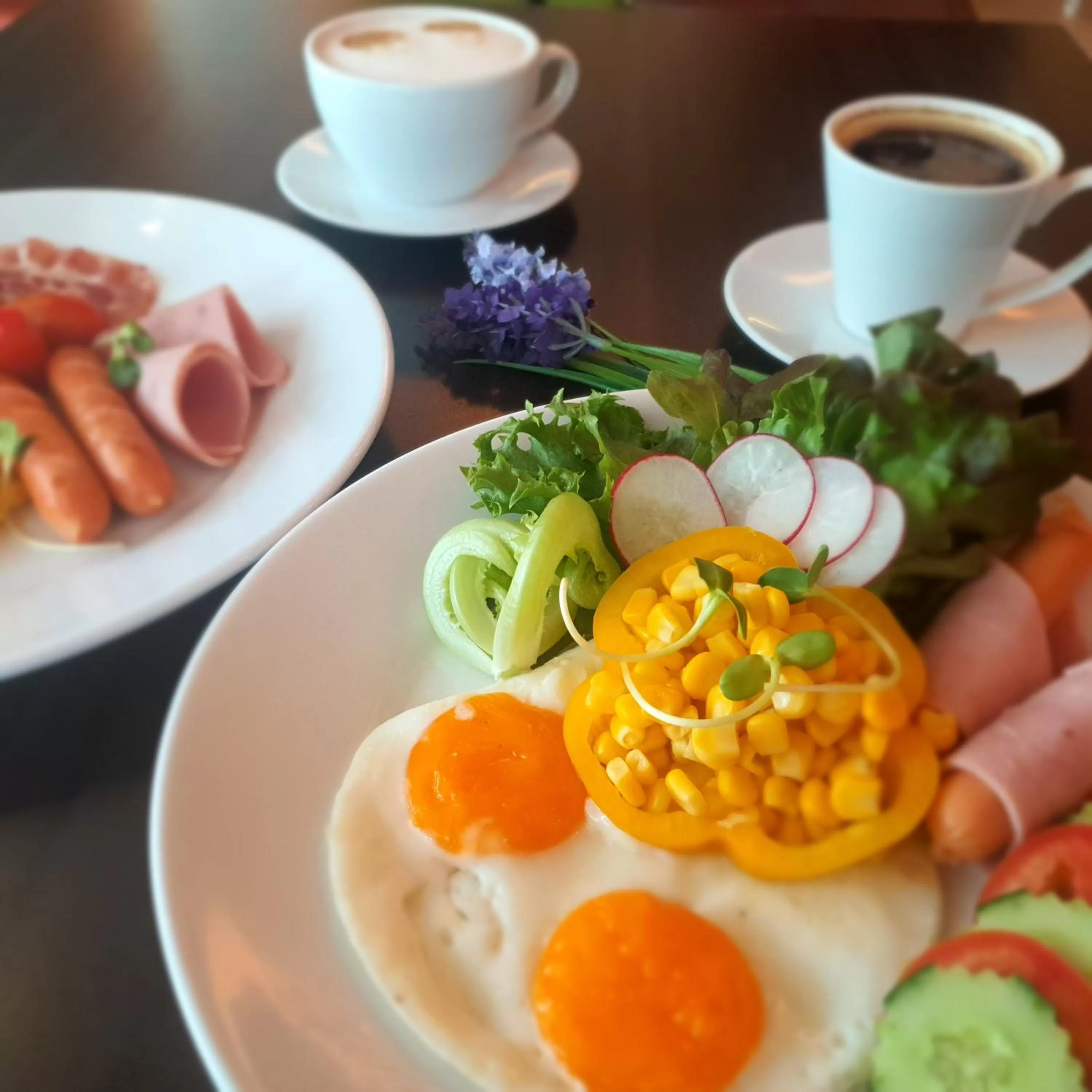 Restaurant/places to eat in Admiral Premier Bangkok