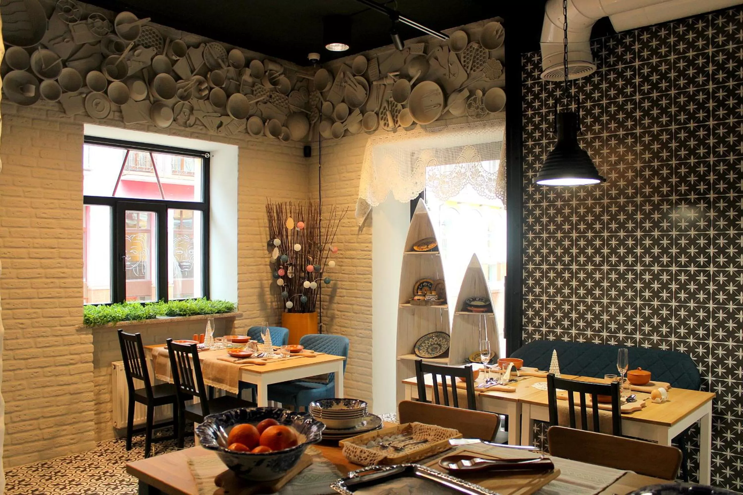 Food, Restaurant/Places to Eat in MaNNa Boutique Hotel