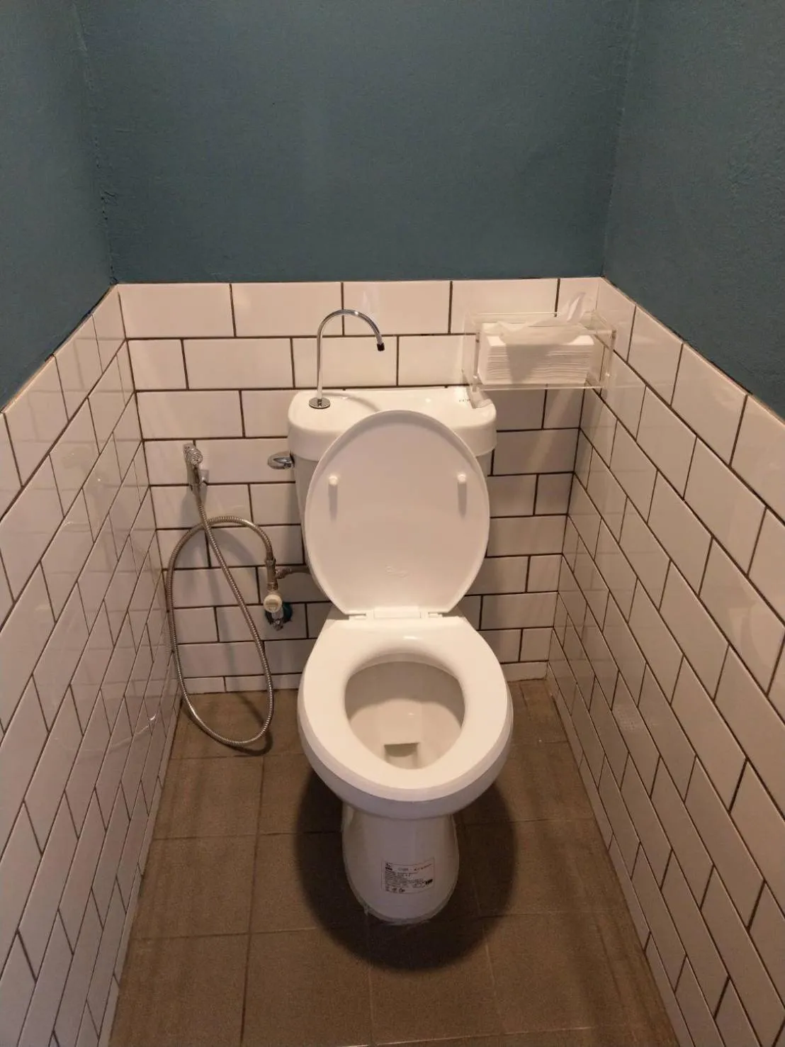 Toilet in Mini Voyage Hostel