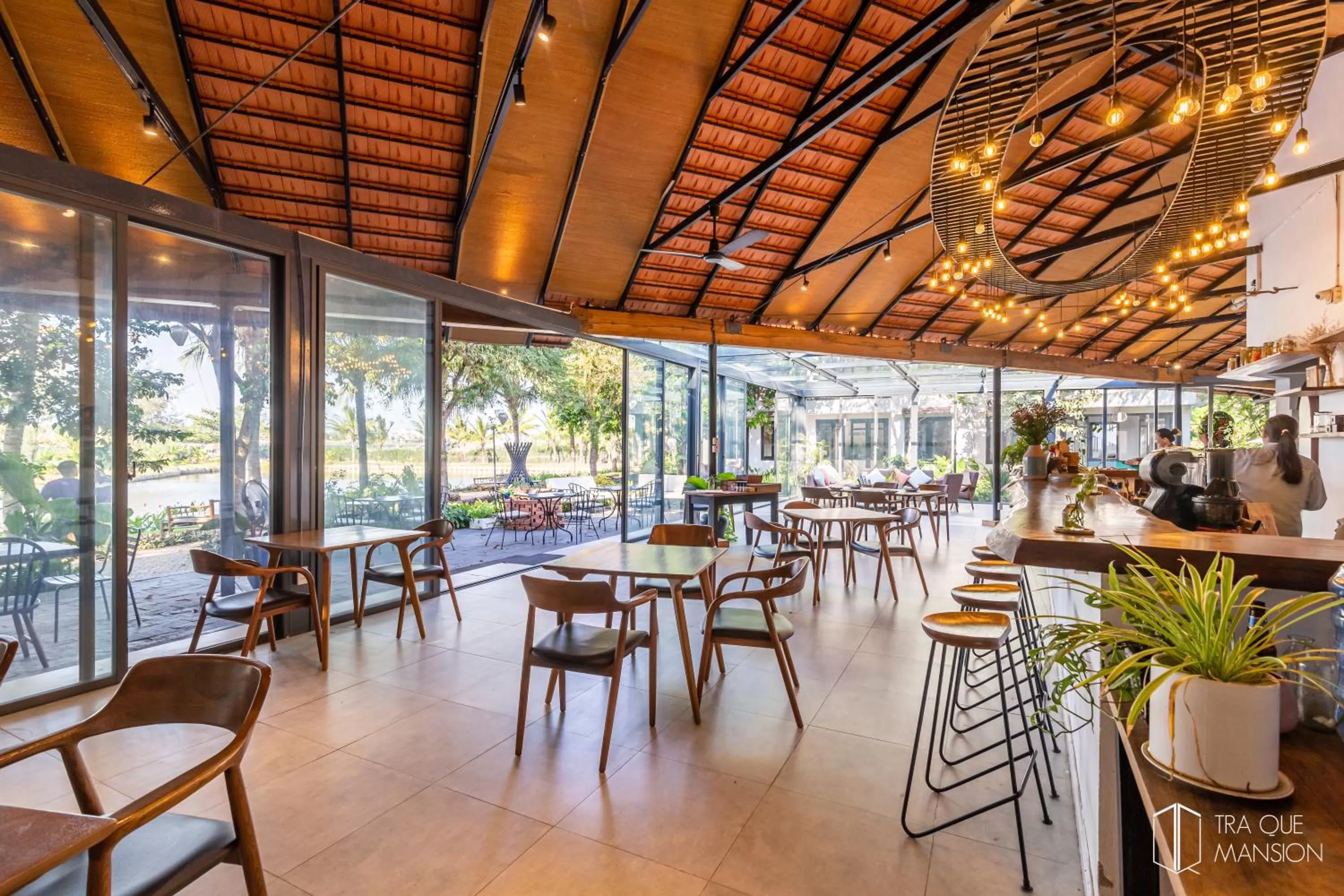 Breakfast, Restaurant/Places to Eat in Tra Que Mansion