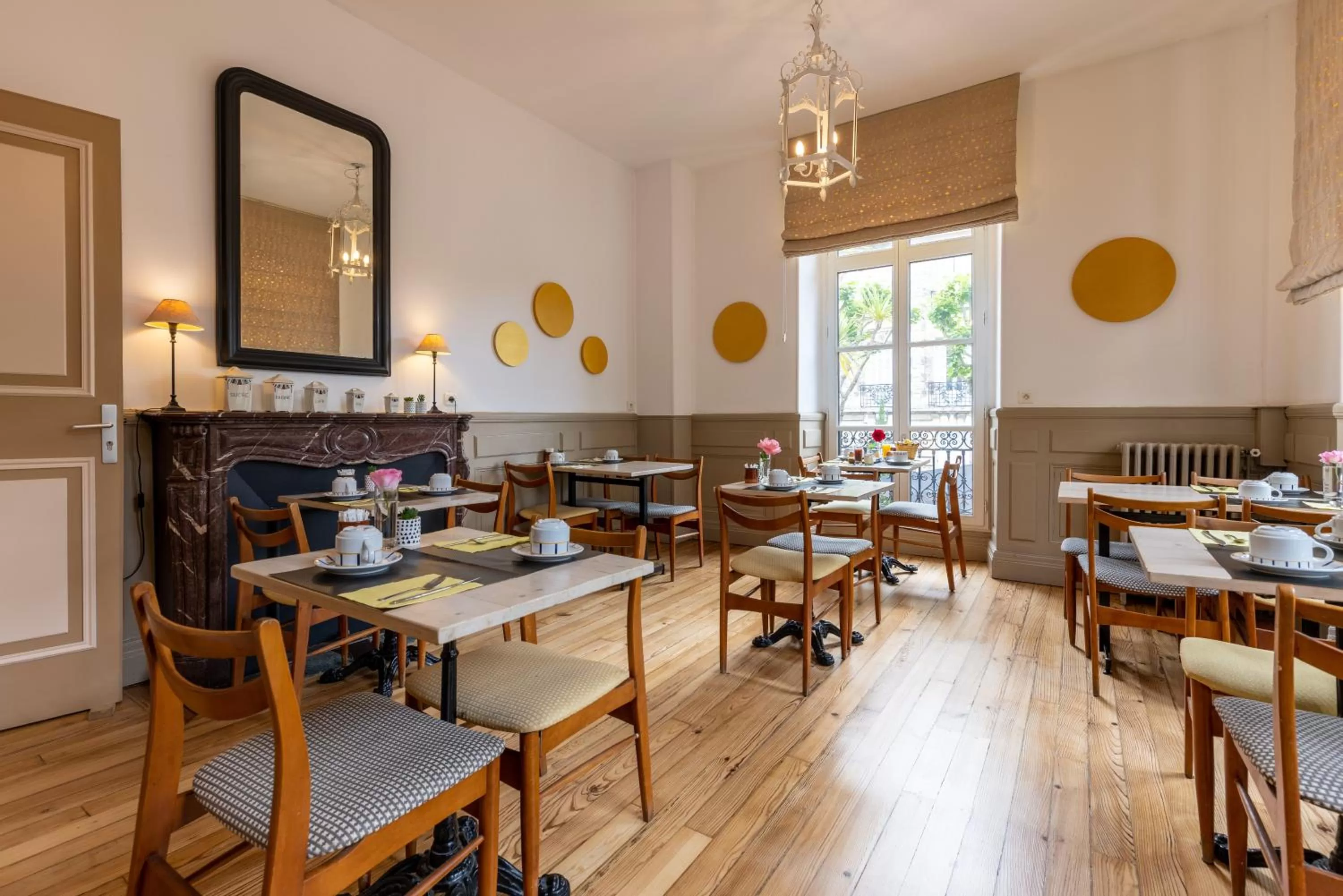 Breakfast in Hôtel & Espace Bien-être La Maison du Lierre