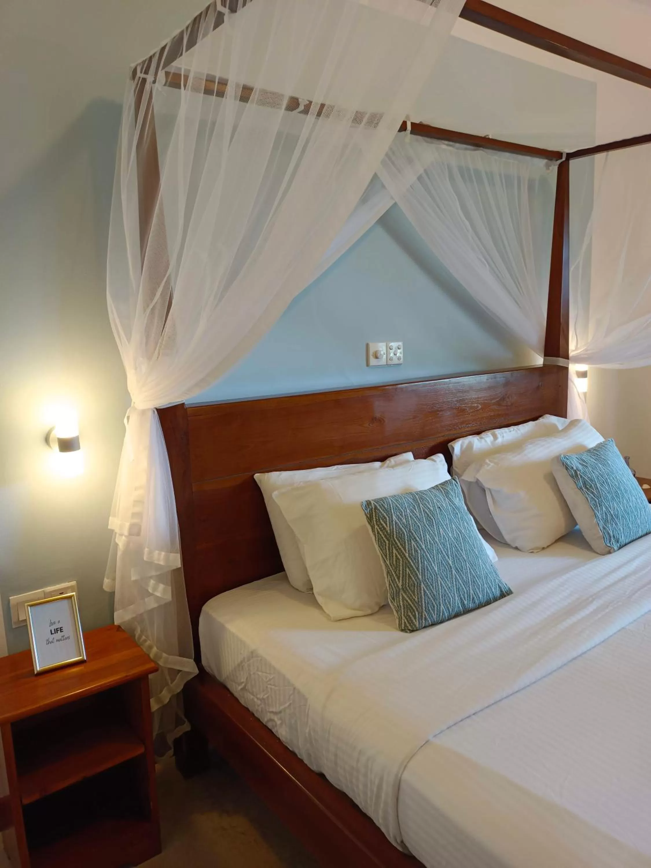 Bedroom, Bed in Weligama Ocean Breeze