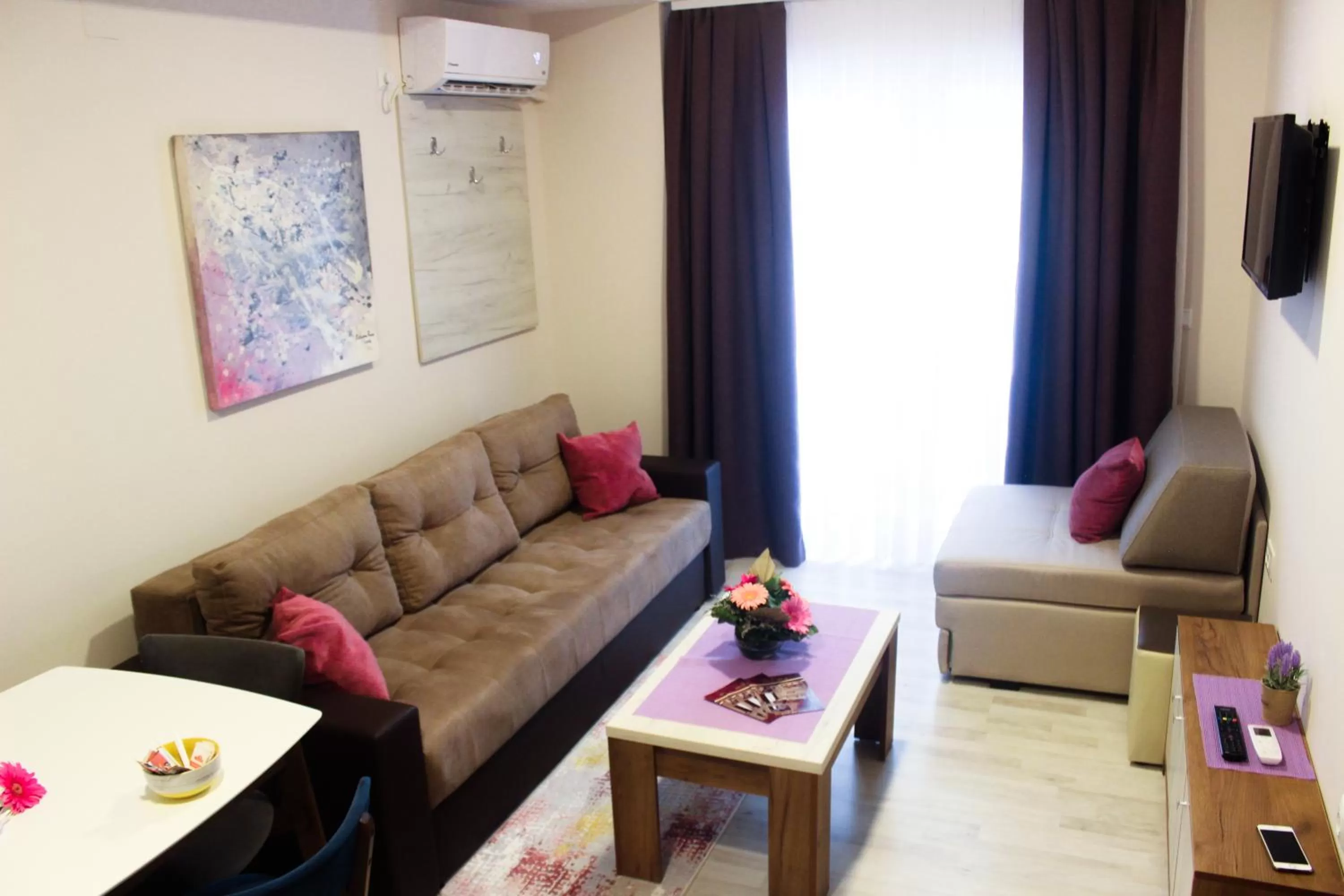 Seating Area in Boulevard Apartments